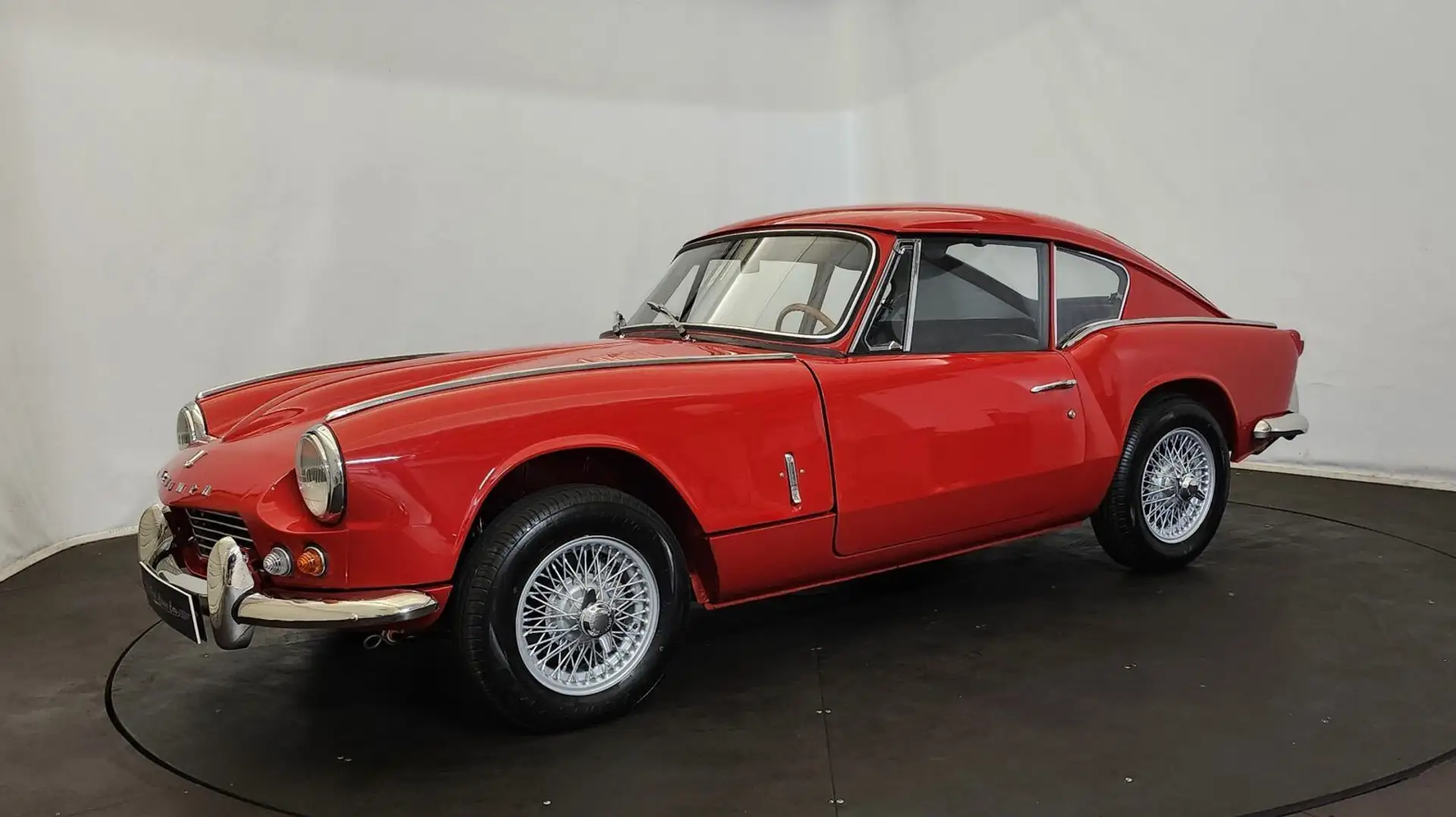 Triumph GT6 Rouge - 2