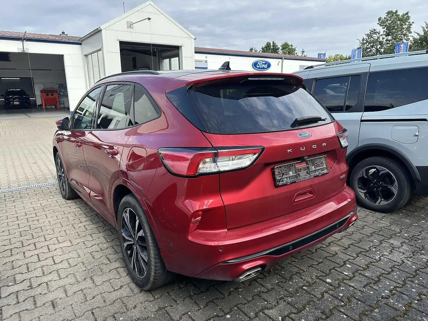 Ford Kuga 2.5 FHEV 4x4 ST-LINE X LED*B&O*NAVI*PANO Rot - 2