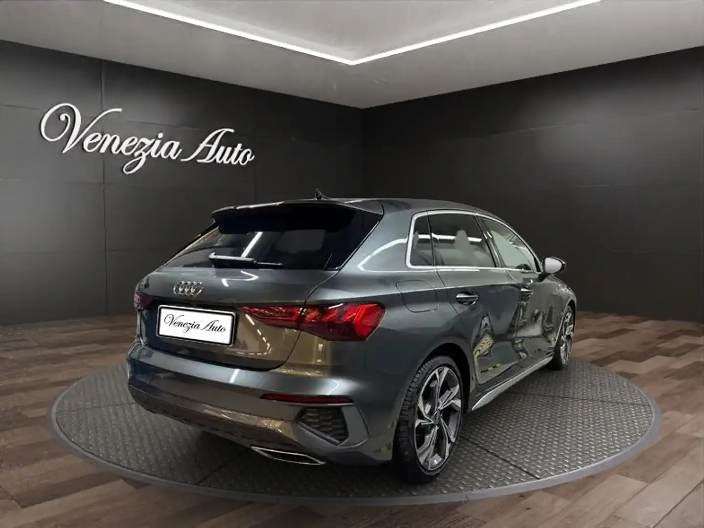 Audi A3 A3 SPB 35 TFSI S line edition Gris - 2