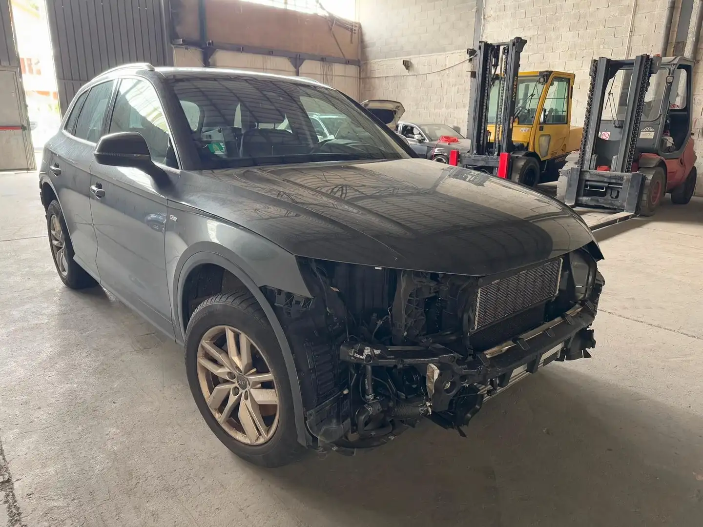 Audi Q5 55 TFSI e quattro sport Gris - 1