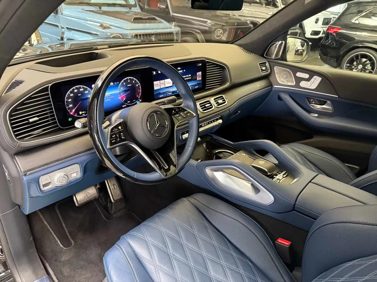 Mercedes-Benz GLS 600 Maybach First Class / Manufaktur Schwarz - 2