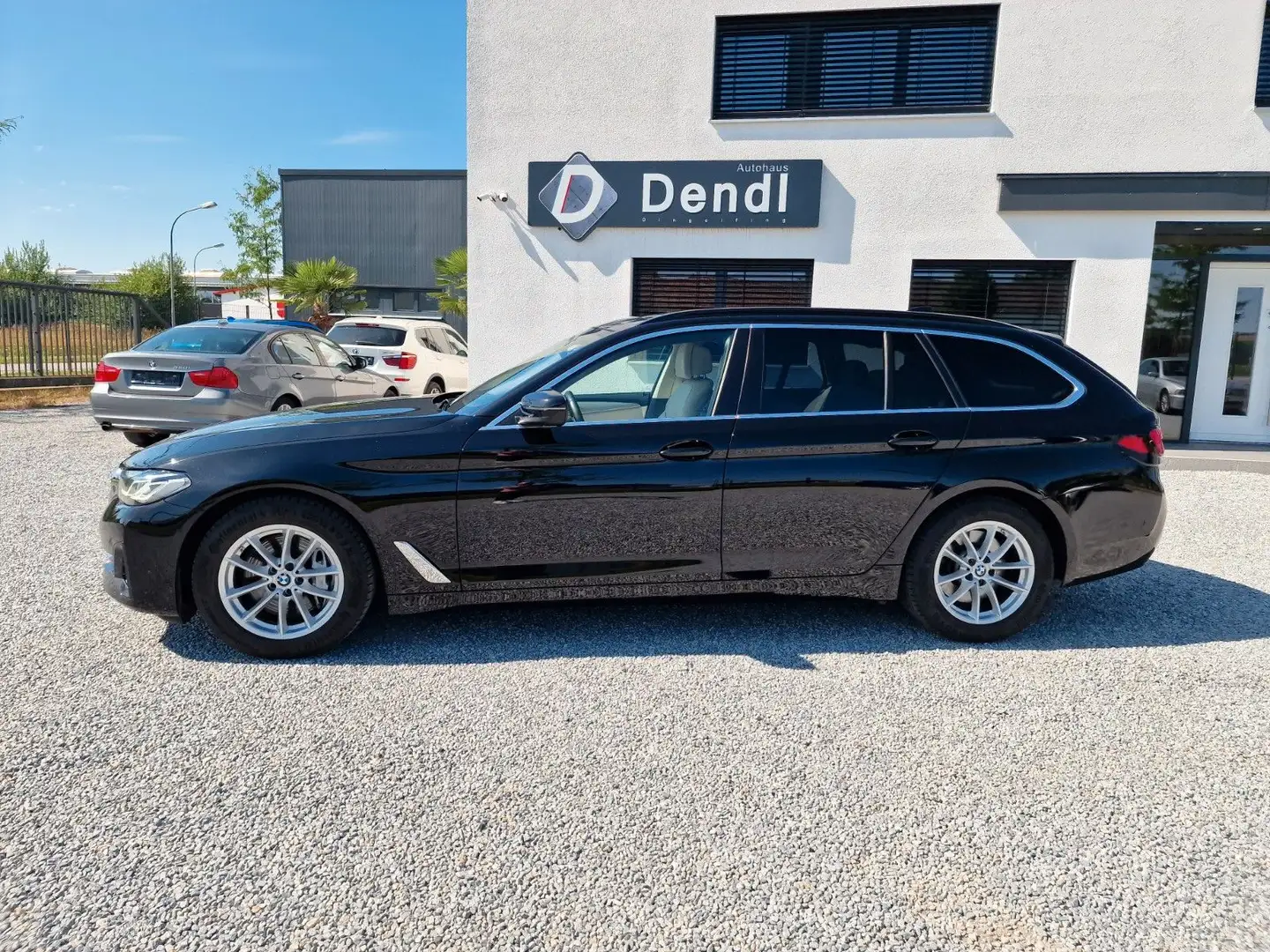 BMW 530 d Touring,Aut.,Leder,Navi.Prof.,Laser,HUD,DAB Noir - 2