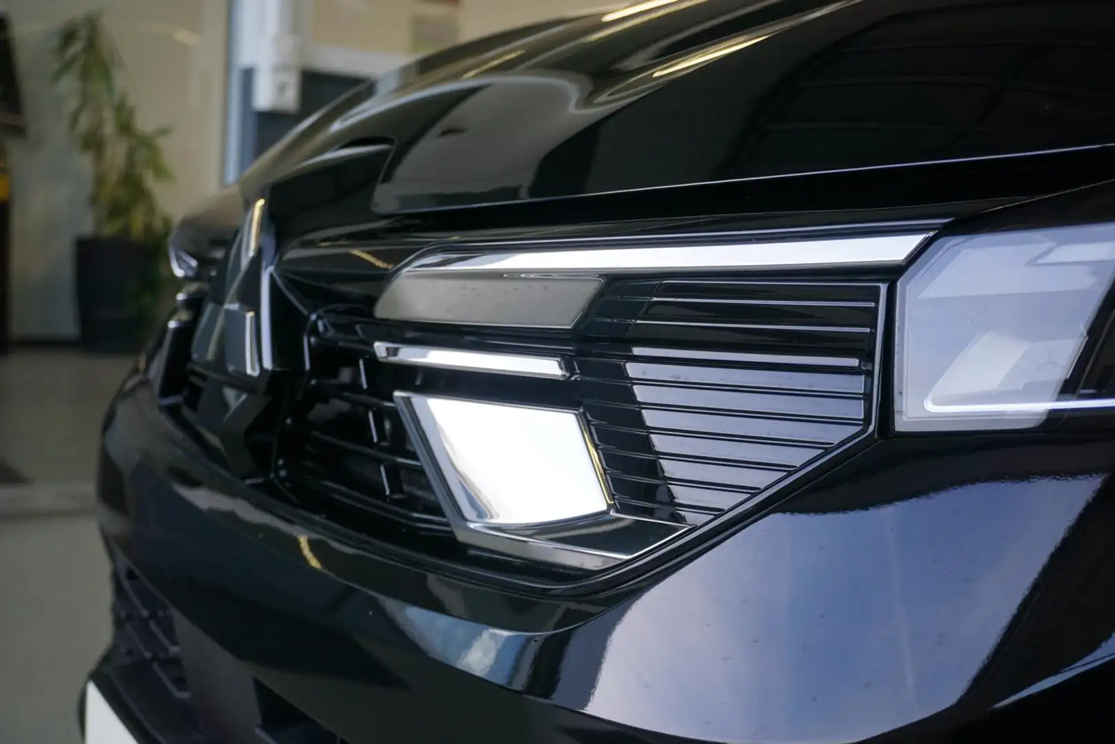 Mitsubishi Colt Intense StyleCold *1.0 MPI*LED*SHZ*LHZ* Schwarz - 2