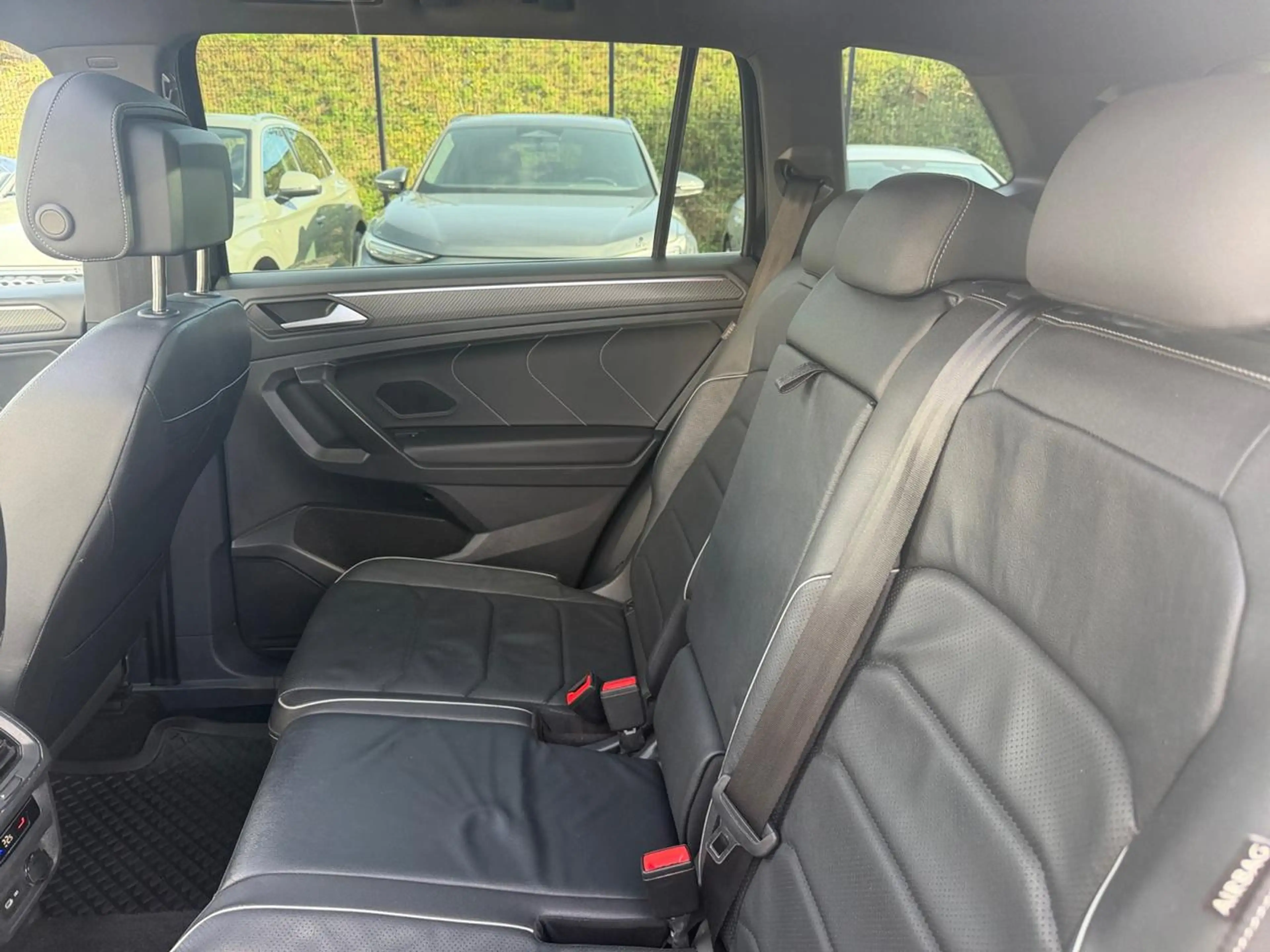 Volkswagen Tiguan Allspace 1.5 TSI R-Line B. Premium 7pl OPF DSG — photo 9