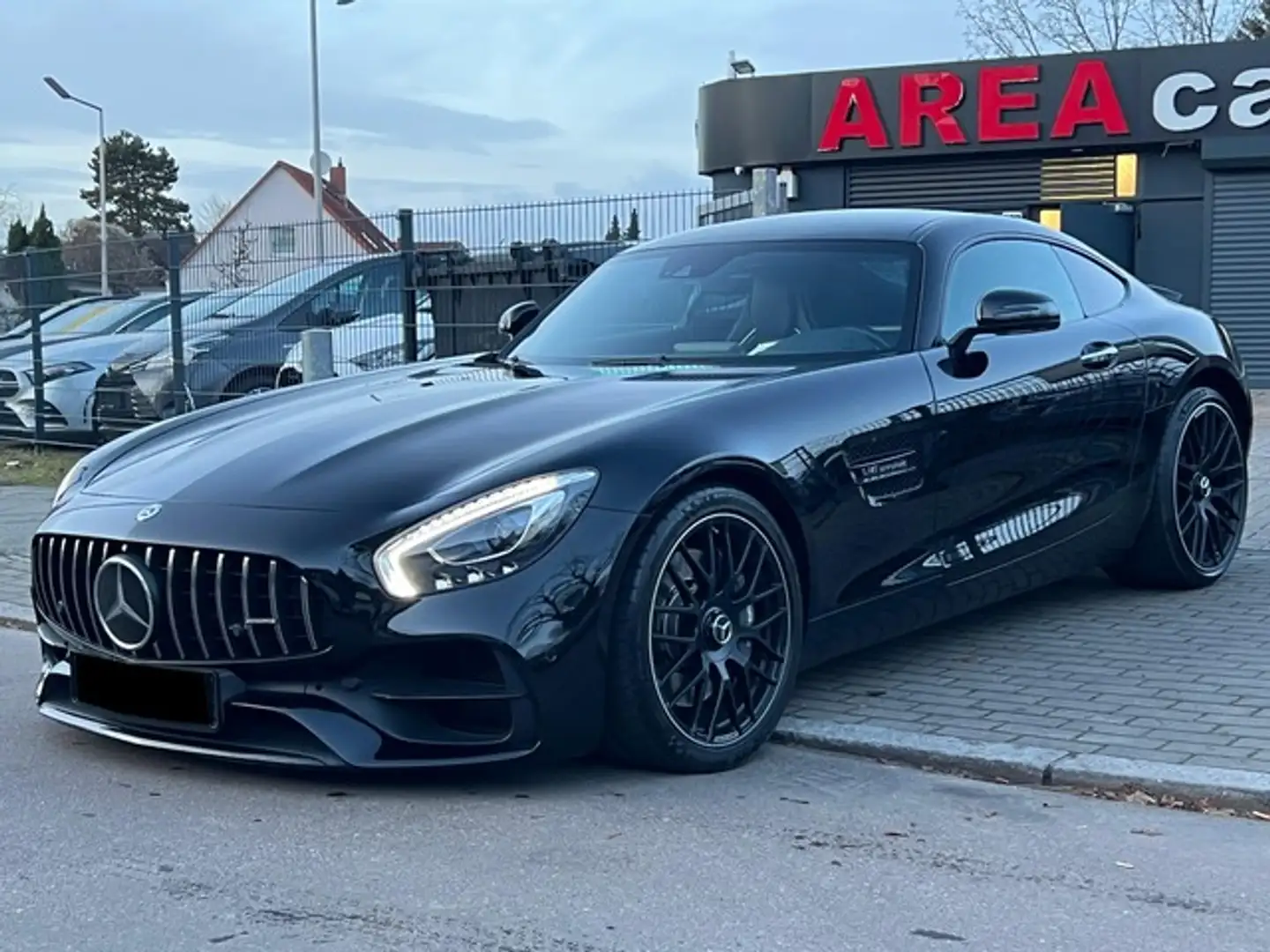Mercedes-Benz AMG GT Coupe *PANO*PERF.ABGAS*PERF.SITZ*BURM*KAM* Schwarz - 1