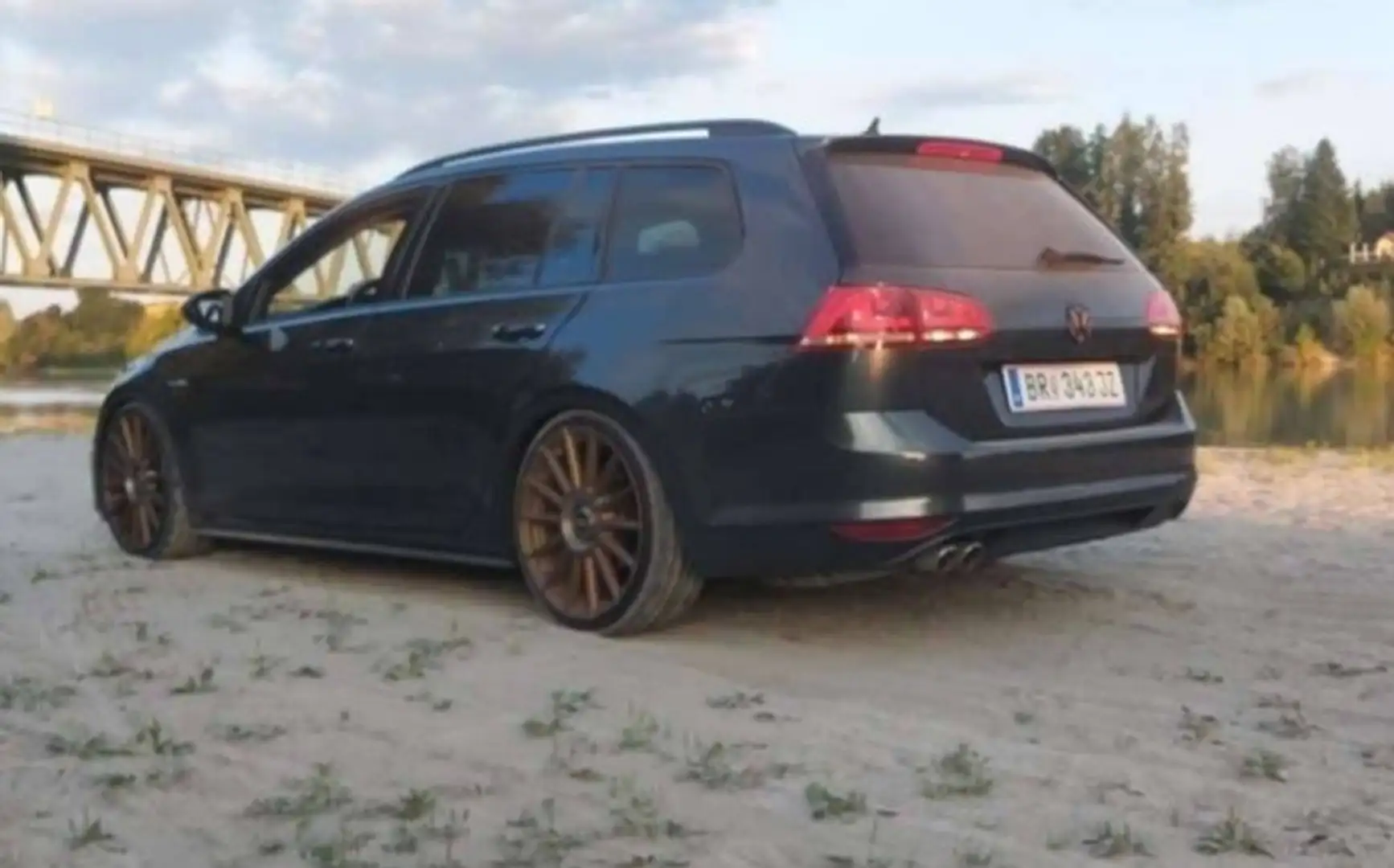 Volkswagen Golf GTD Variant 2,0 TDI DSG - 2
