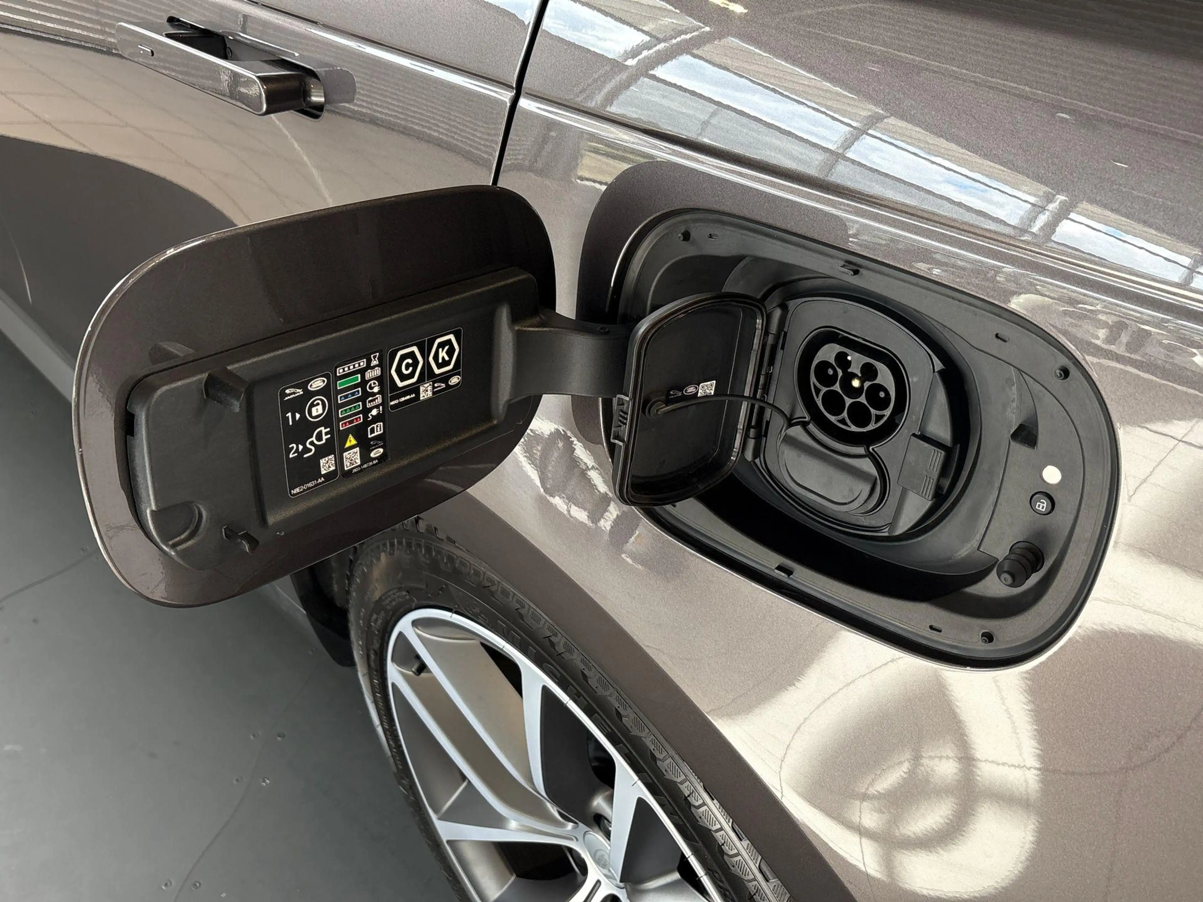 Land Rover Range Rover Sport 3.0 P460e SE -PANO.DAK|22"LM|COLD CLIMATE PACK — photo 22