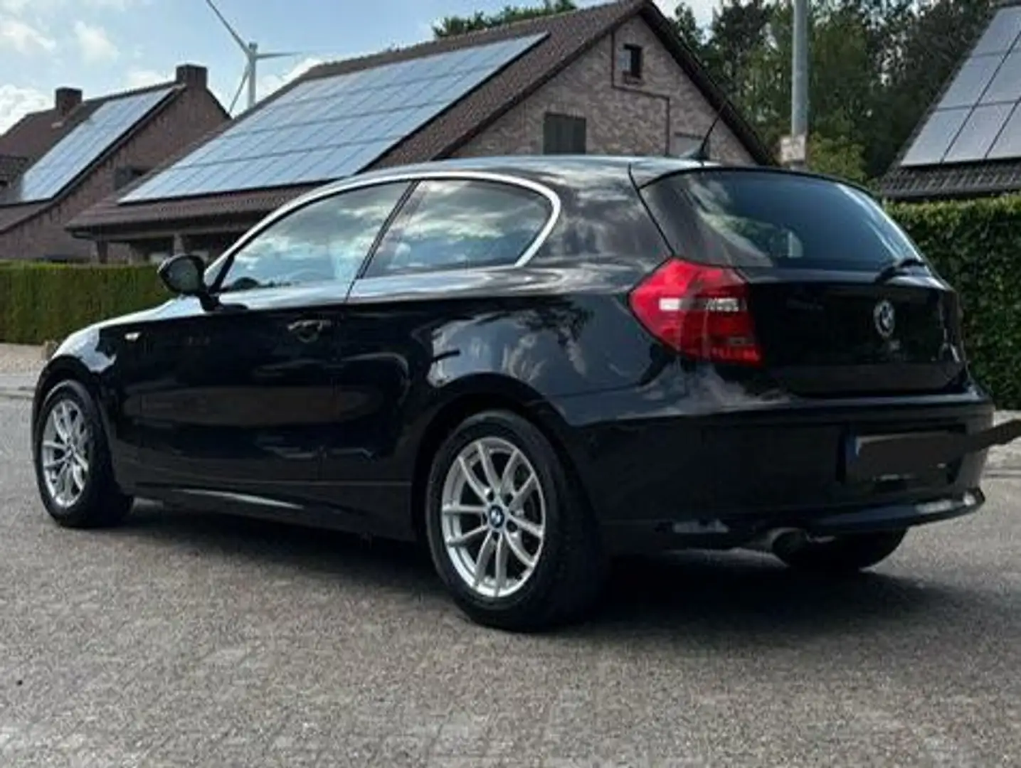 BMW 116 116d DPF Noir - 2