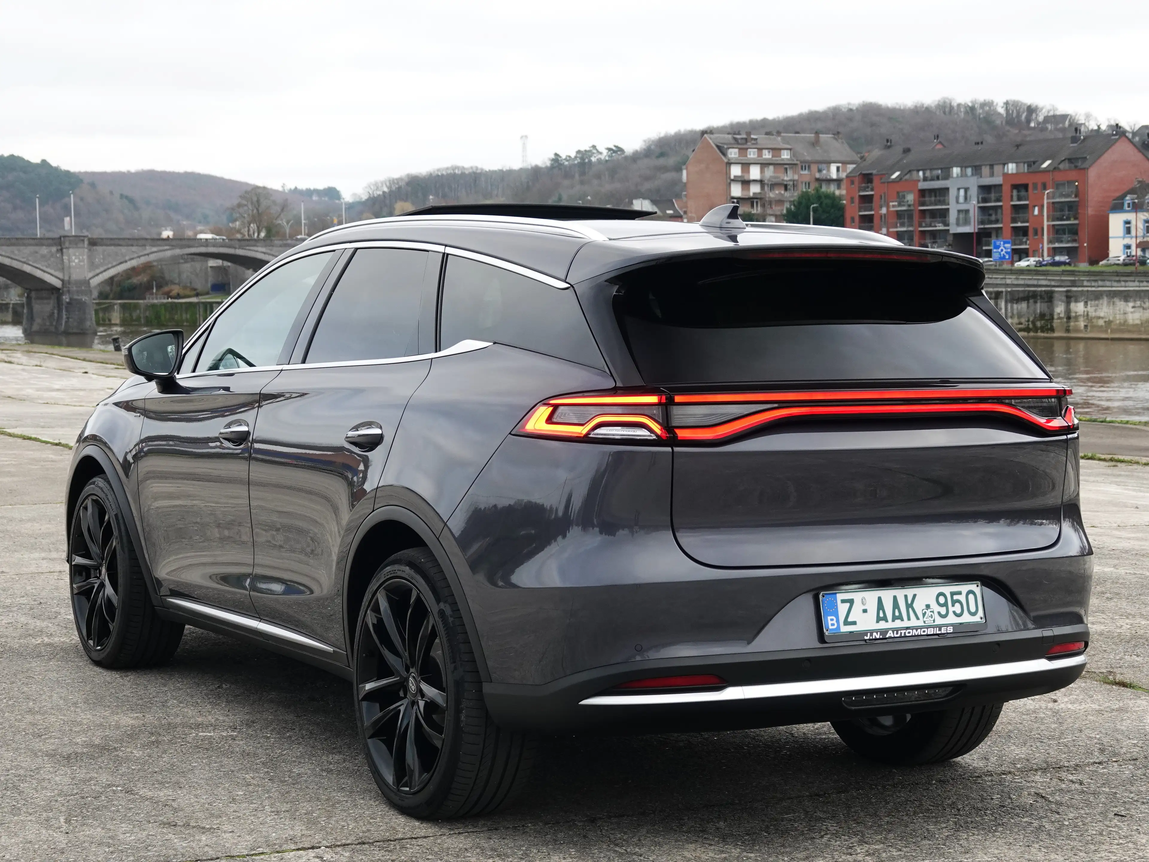 BYD Tang FULL OPTIONS ! 7 PLACES / GARANTIE BYD ! JANTES 22 — photo 9