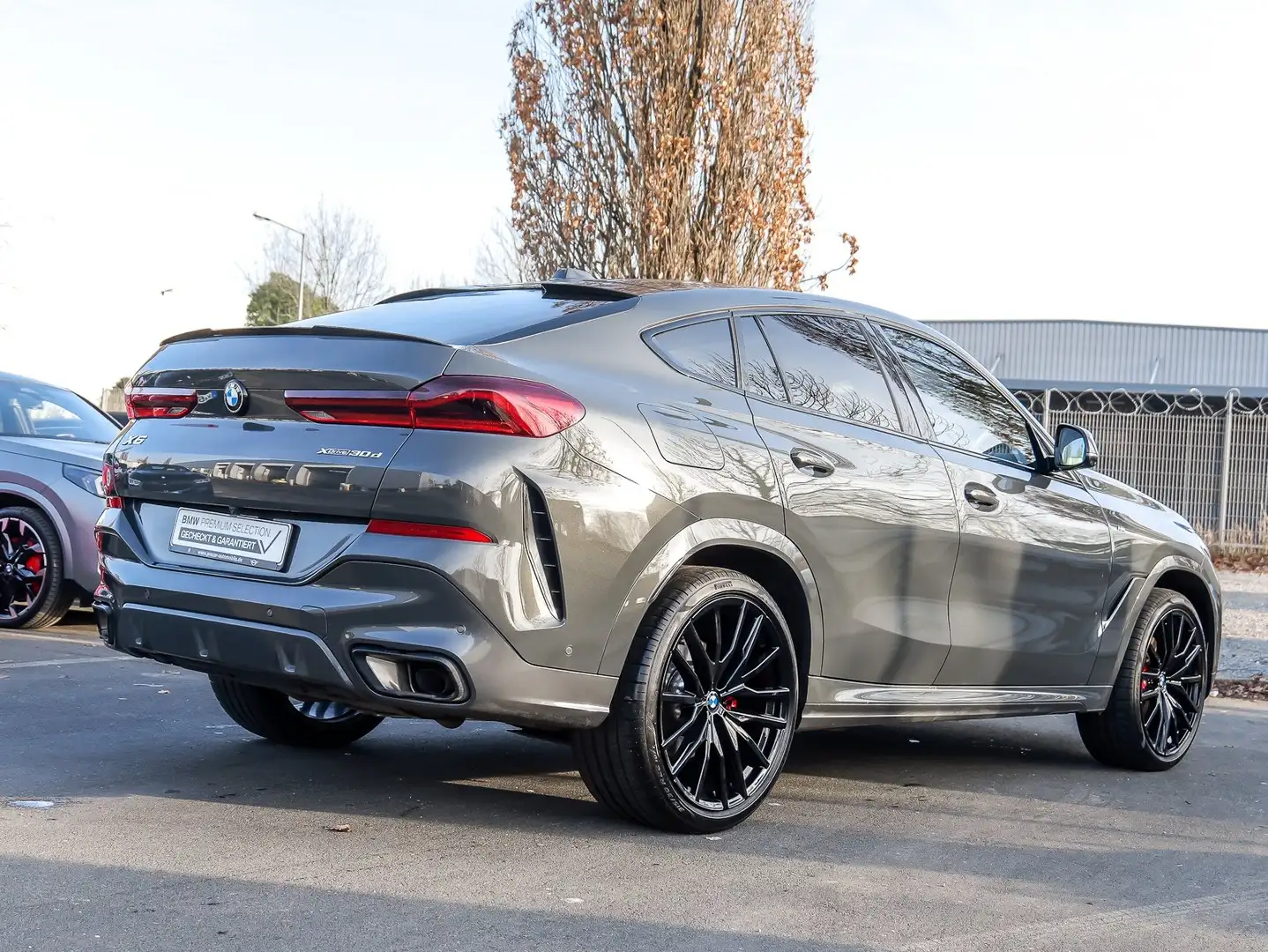 BMW X6 xDrive30d M Sport PANO HUD ACC RFK NAVI LED DAB Grau - 2