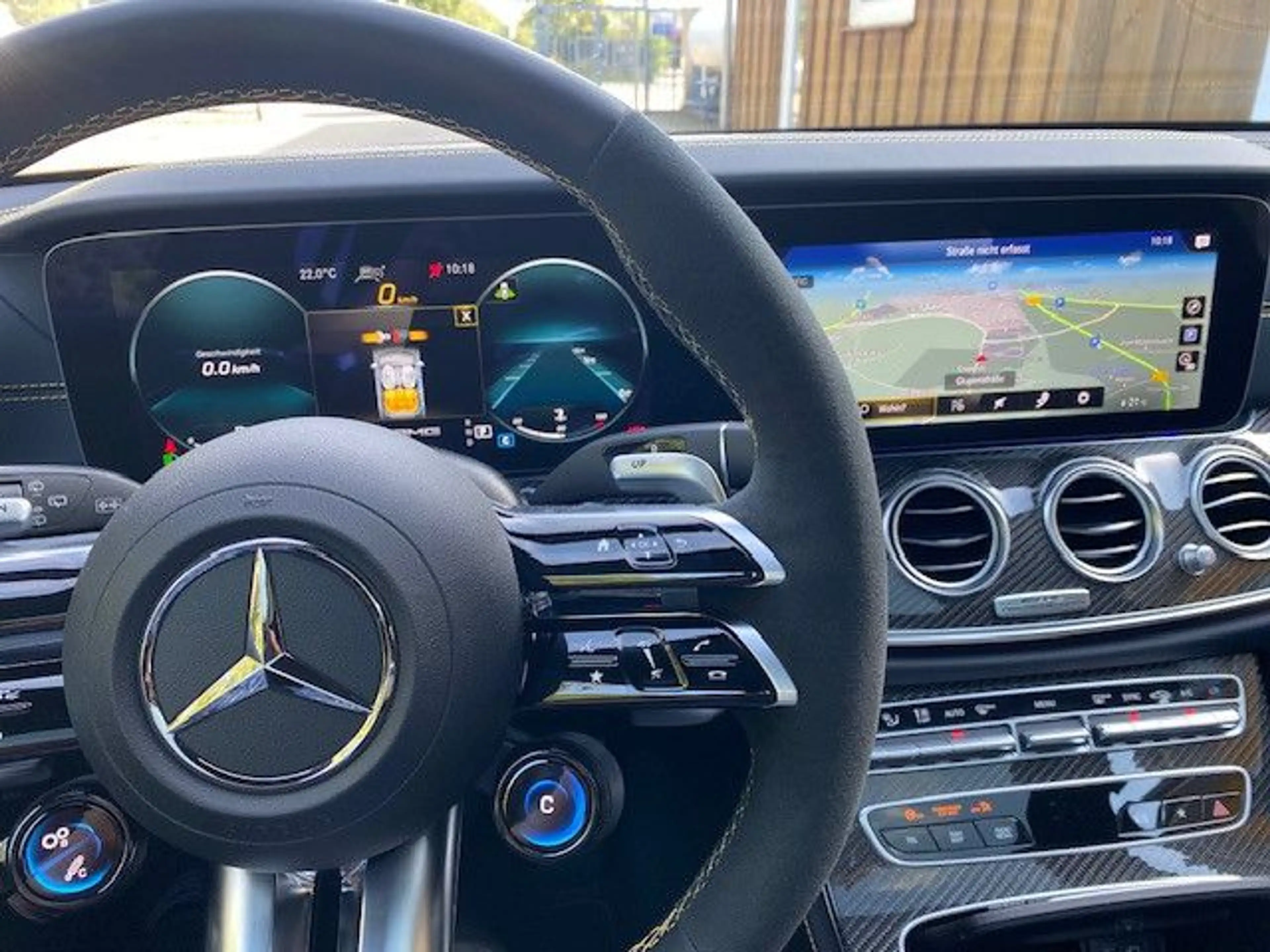 Mercedes-Benz E 63 AMG E 63 S AMG Final Edition V8 Biturbo 1 of 999 — photo 12