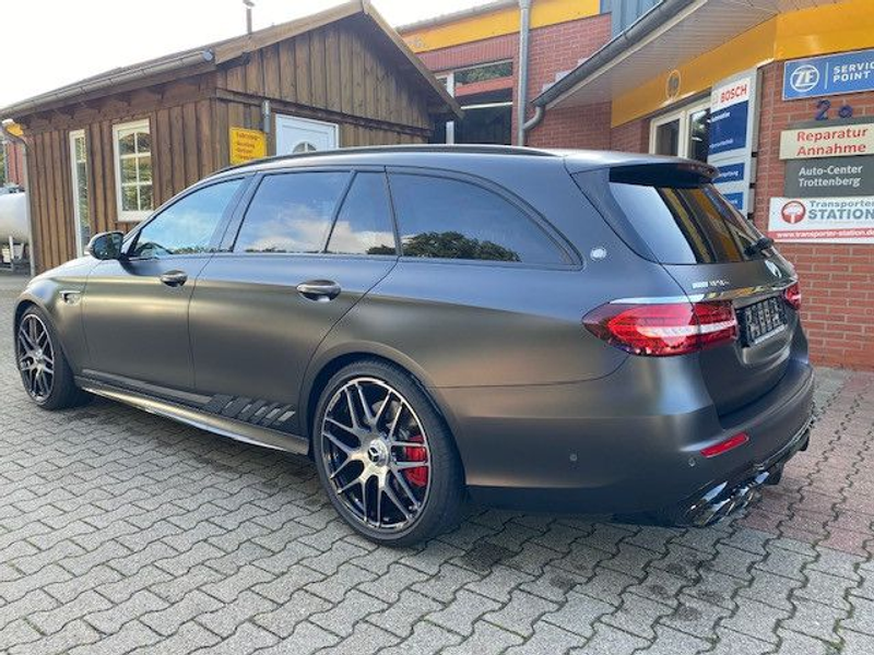 Mercedes-Benz E 63 AMG E 63 S AMG Final Edition V8 Biturbo  1 of 999 — photo 5