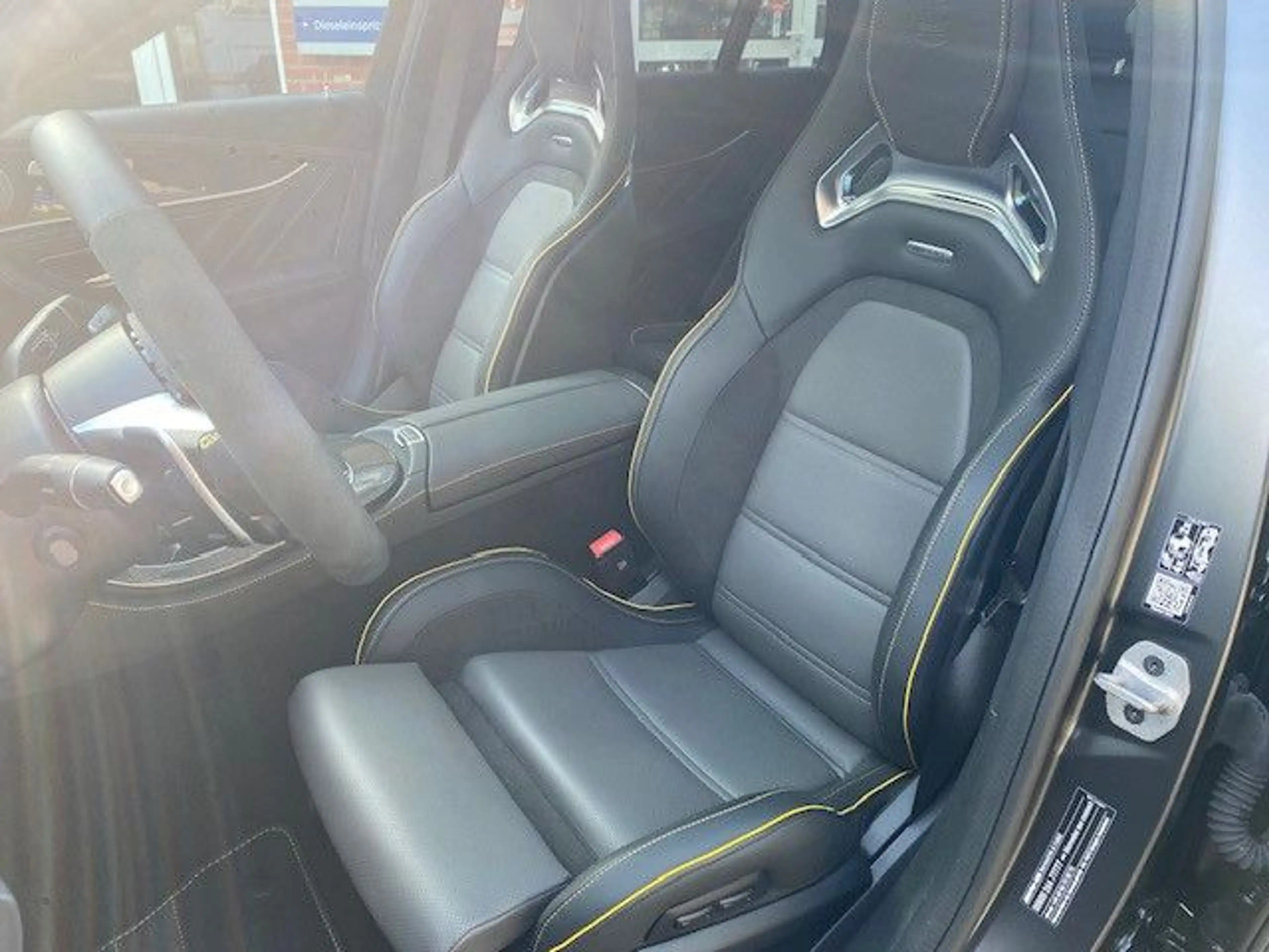 Mercedes-Benz E 63 AMG E 63 S AMG Final Edition V8 Biturbo 1 of 999 — photo 10