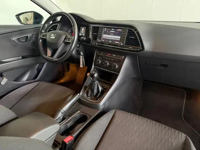 Seat Leon view 3
