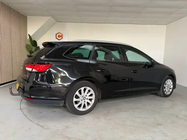 Seat Leon view 7