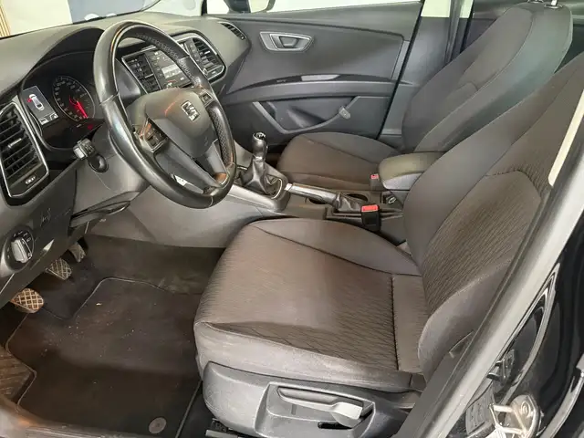 Seat Leon view 13