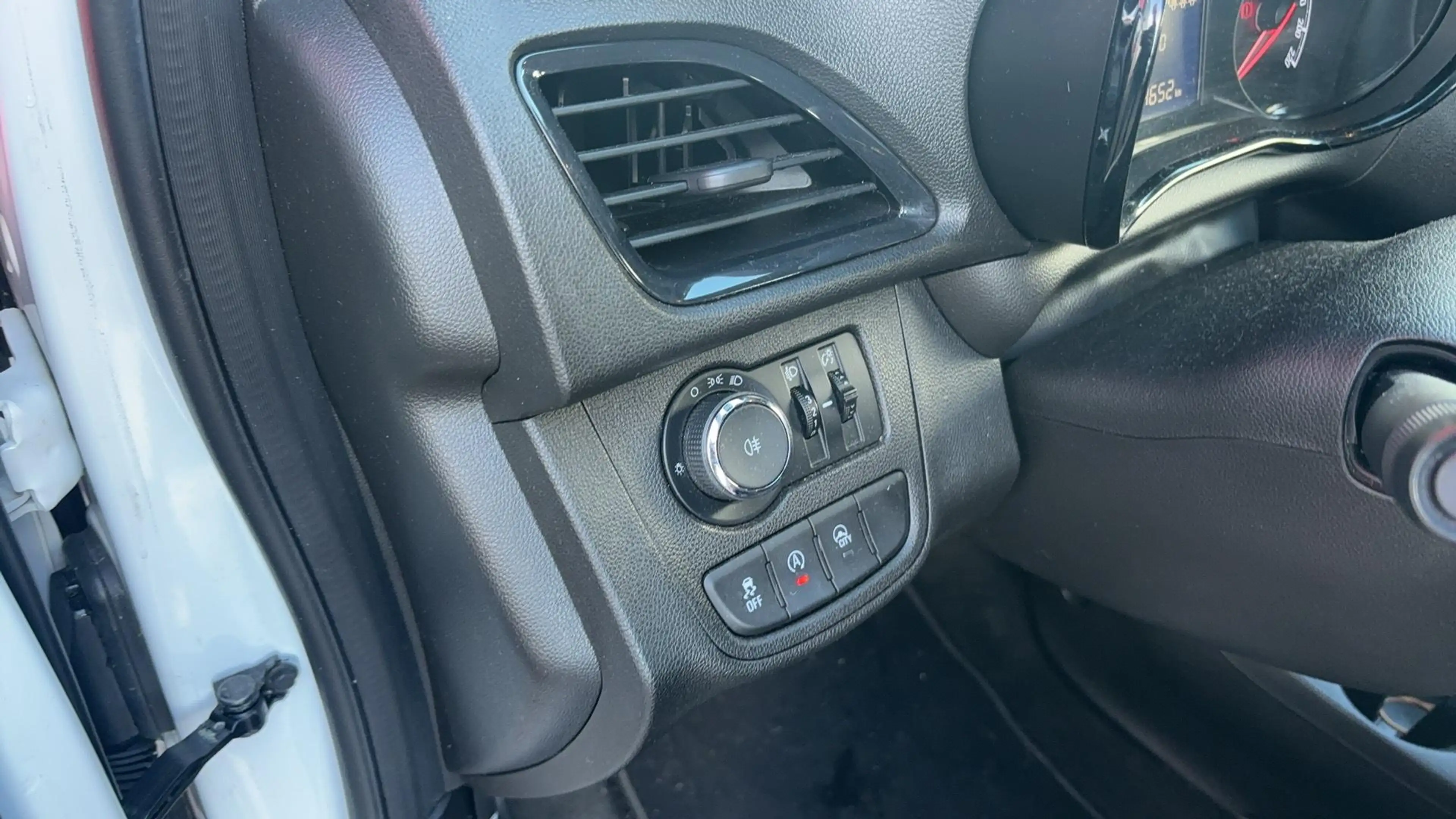 Opel Karl 1.0 ecoFLEX Edition CRUISE / AIRCO / BLUETOOTH / E — photo 6