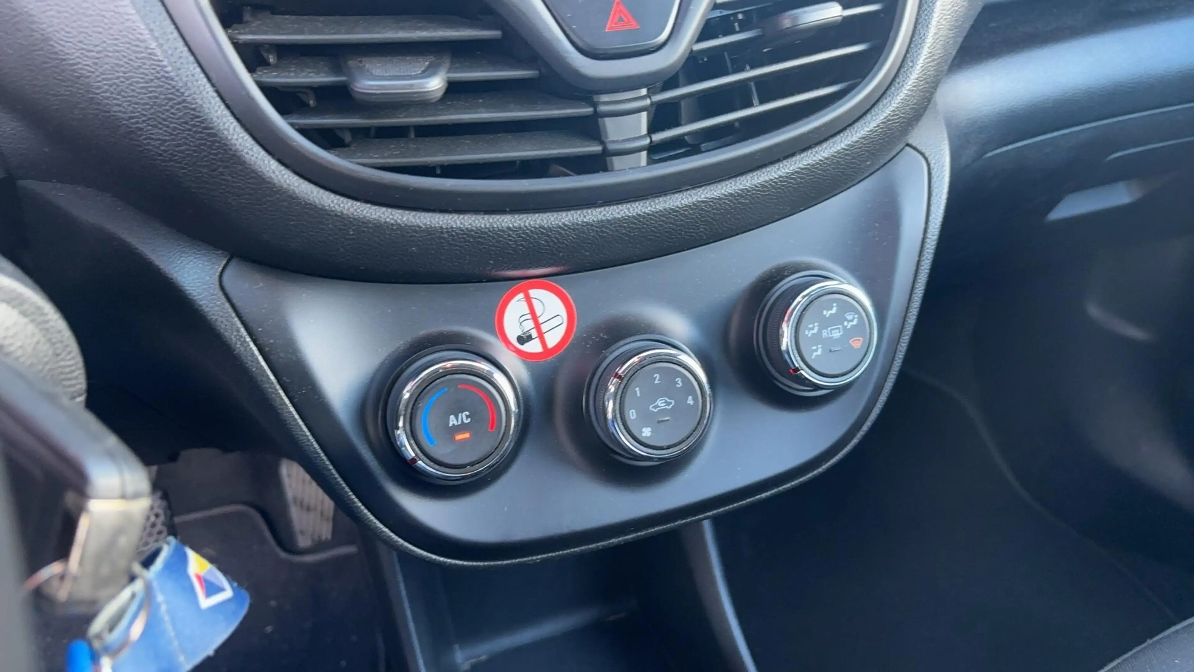 Opel Karl 1.0 ecoFLEX Edition CRUISE / AIRCO / BLUETOOTH / E — photo 11