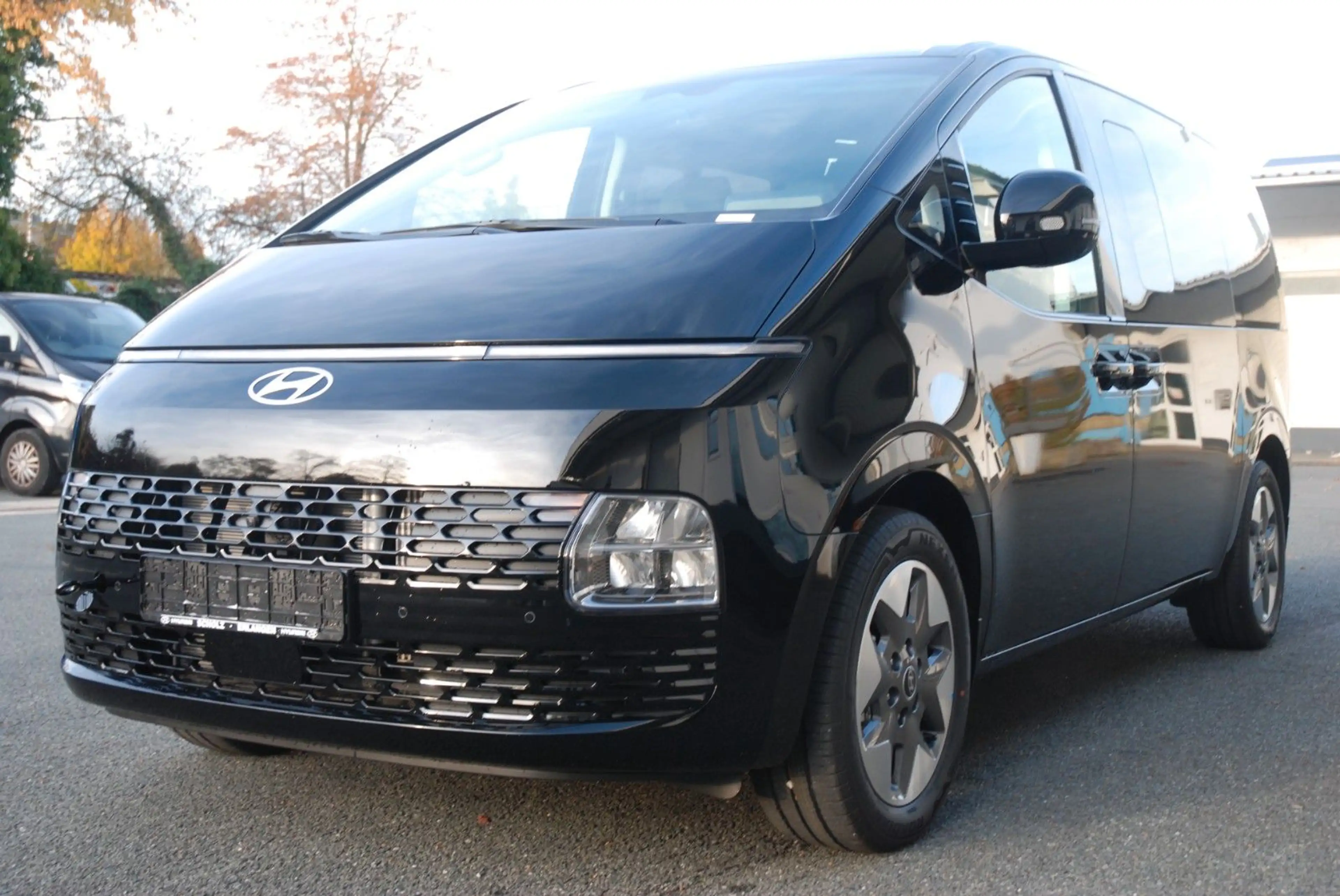 Hyundai STARIA 1.6 T-GDI Hybrid Prime Pano Parkpaket — photo 3
