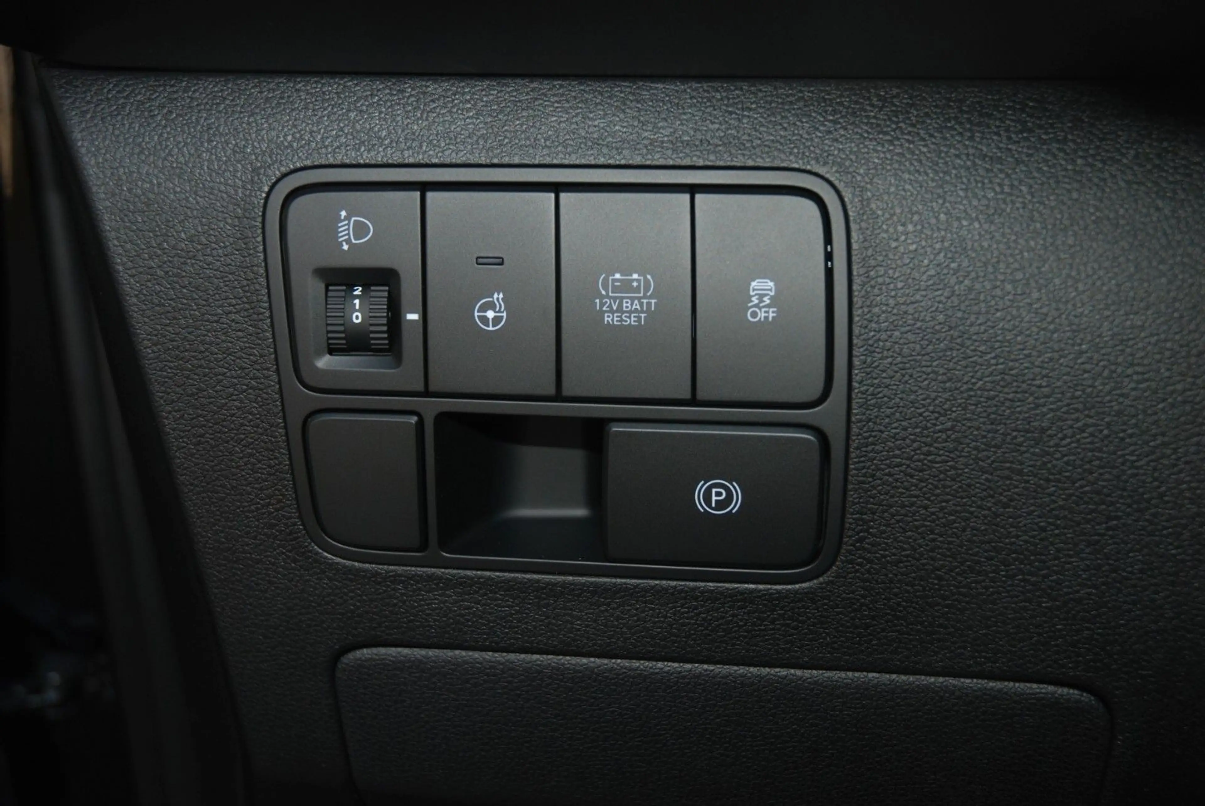 Hyundai STARIA 1.6 T-GDI Hybrid Prime Pano Parkpaket — photo 14