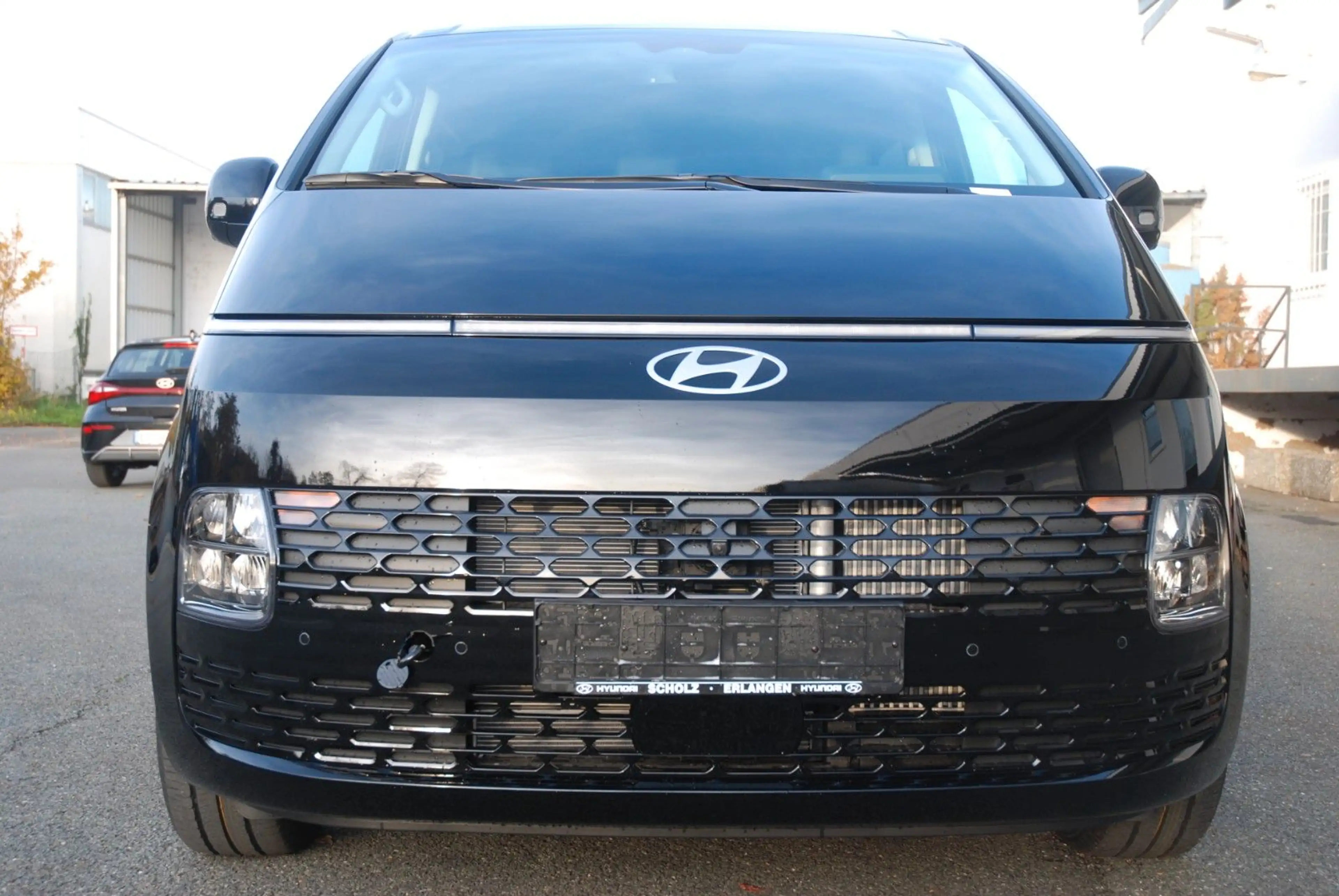 Hyundai STARIA 1.6 T-GDI Hybrid Prime Pano Parkpaket — photo 2