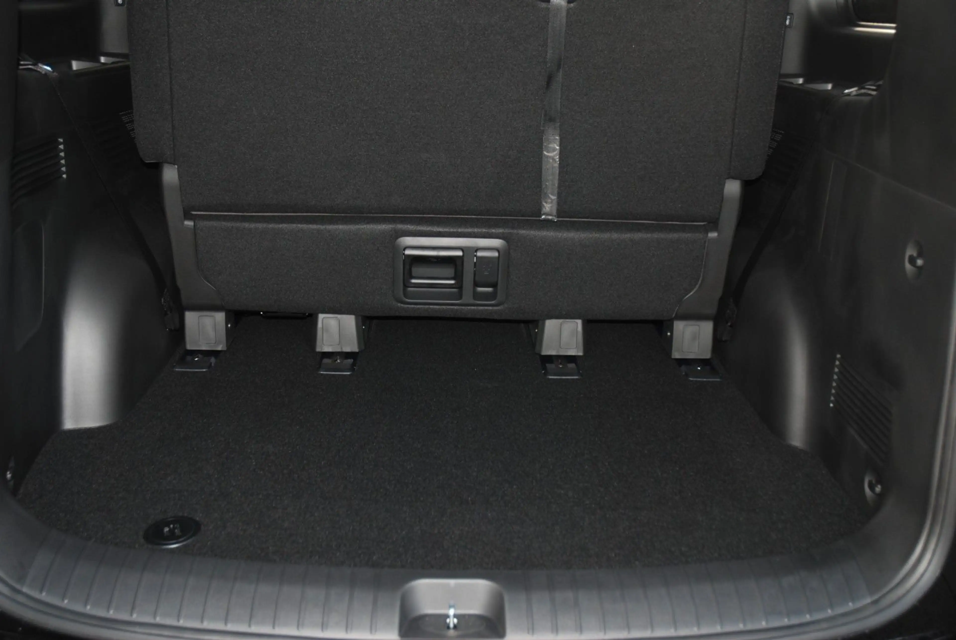 Hyundai STARIA 1.6 T-GDI Hybrid Prime Pano Parkpaket — photo 6