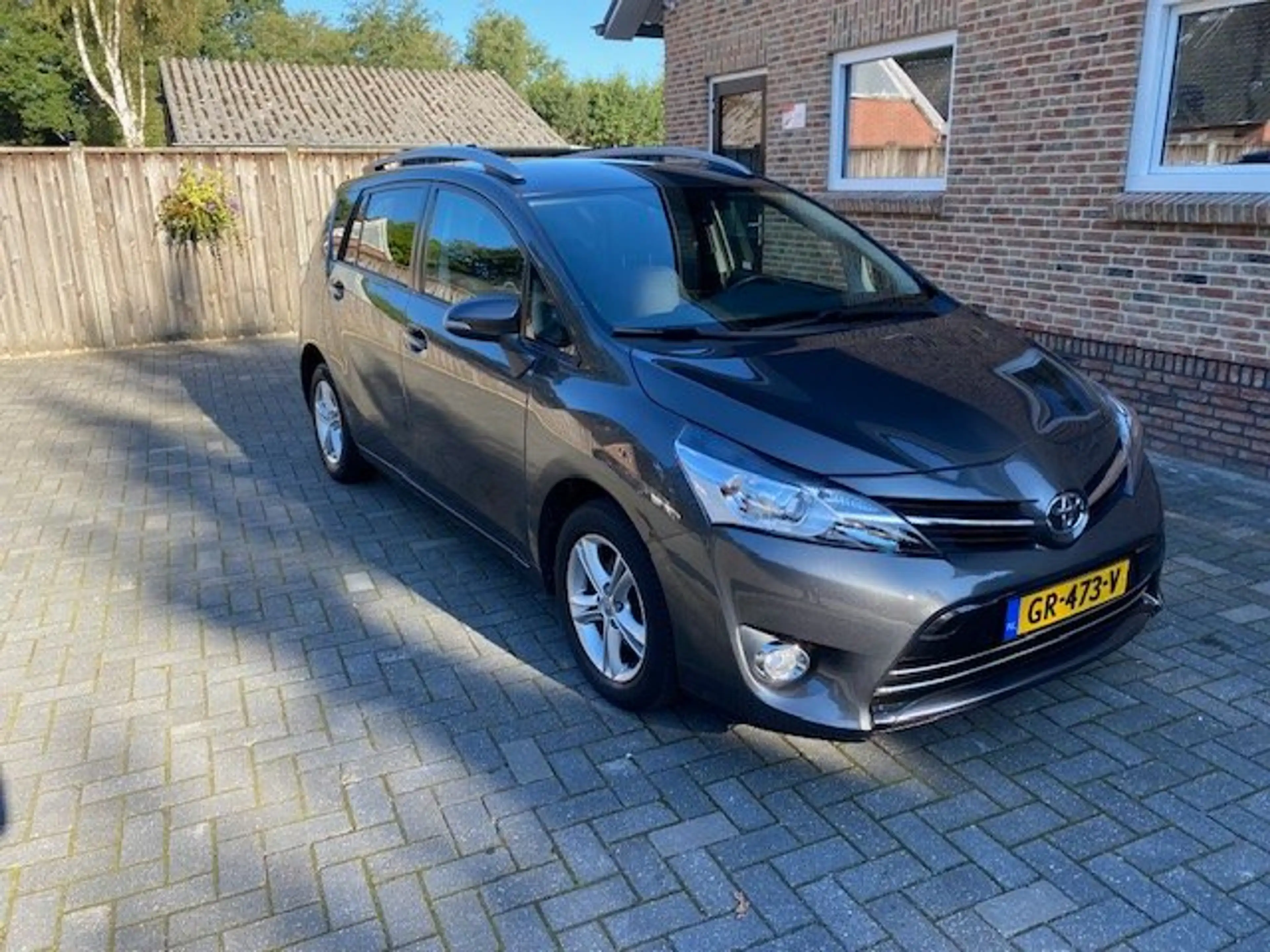 Toyota Verso 1.8 VVT-i Aspiration NAVI CRUISE STOELVERWARMING — photo 10