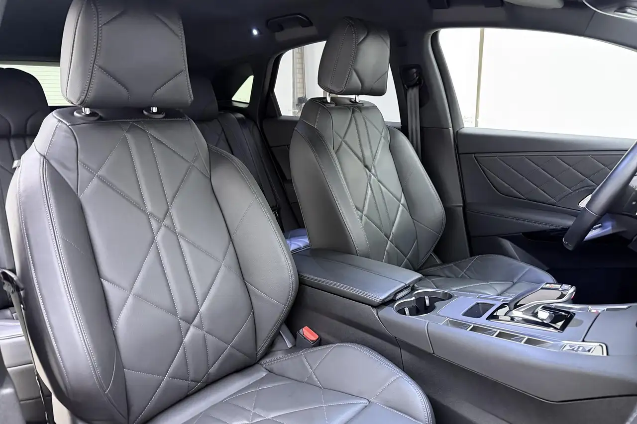DS Automobiles DS 7 Crossback 2022 — фото 14