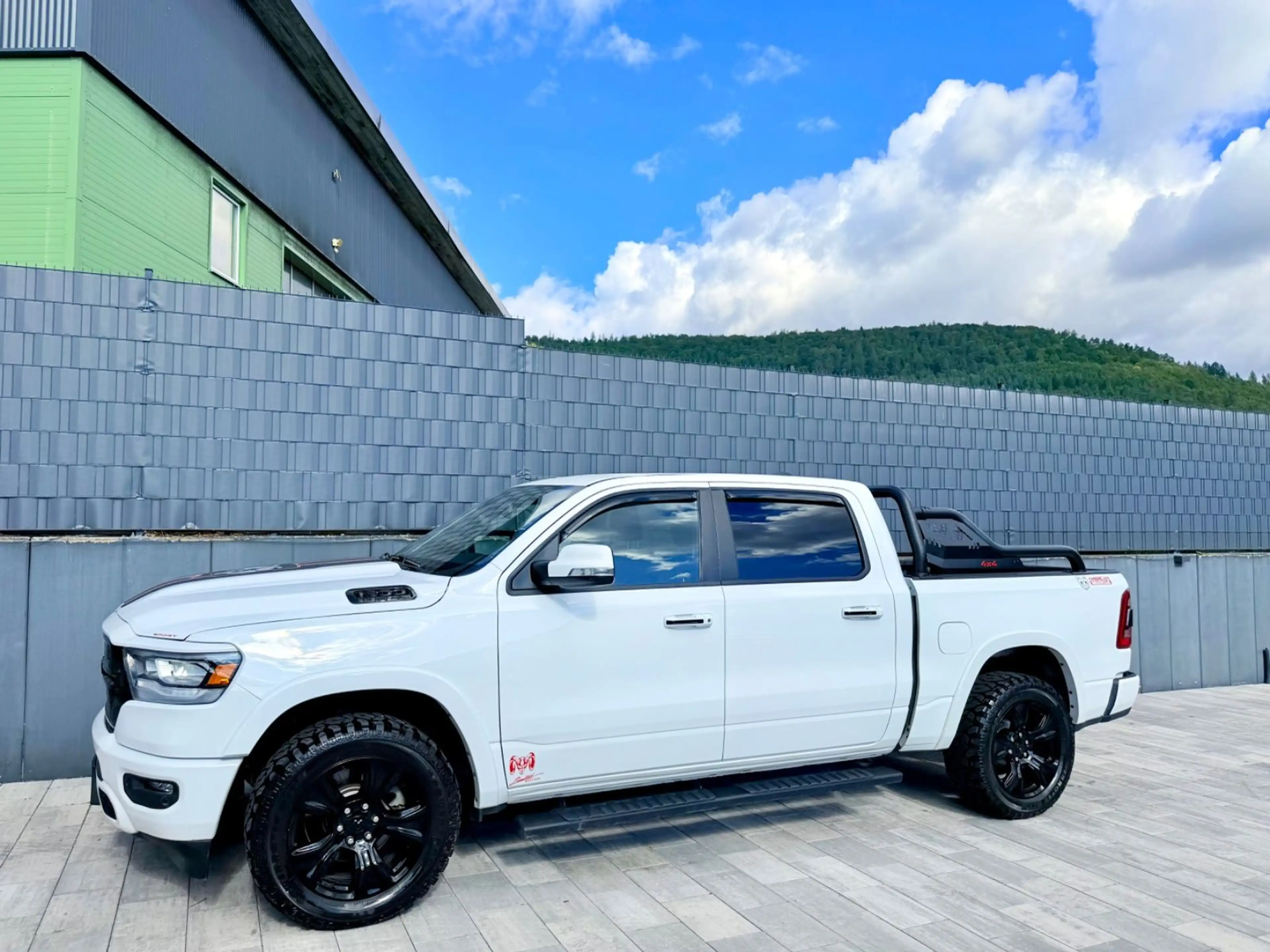Dodge RAM 5,7 V8 OFFROAD"LARAMIE-WHITE-MONSTER-BÜGEL — photo 4