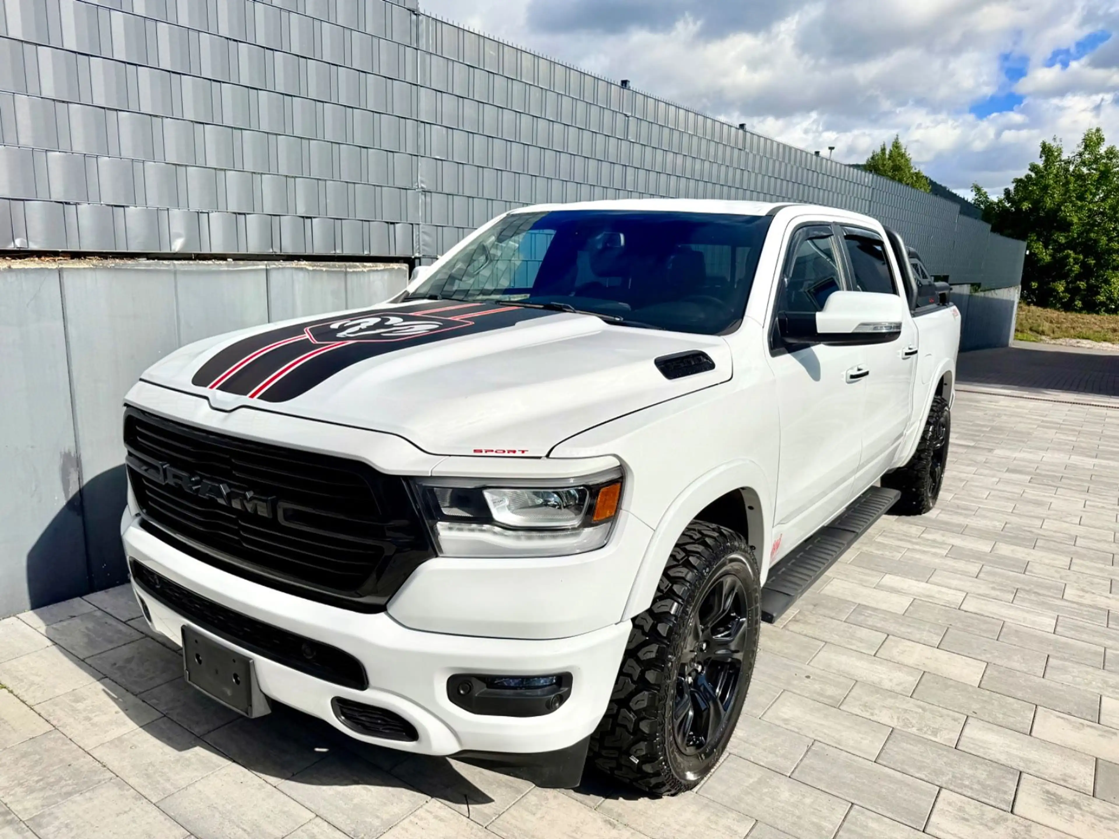 Dodge RAM 5,7 V8 OFFROAD"LARAMIE-WHITE-MONSTER-BÜGEL — photo 8