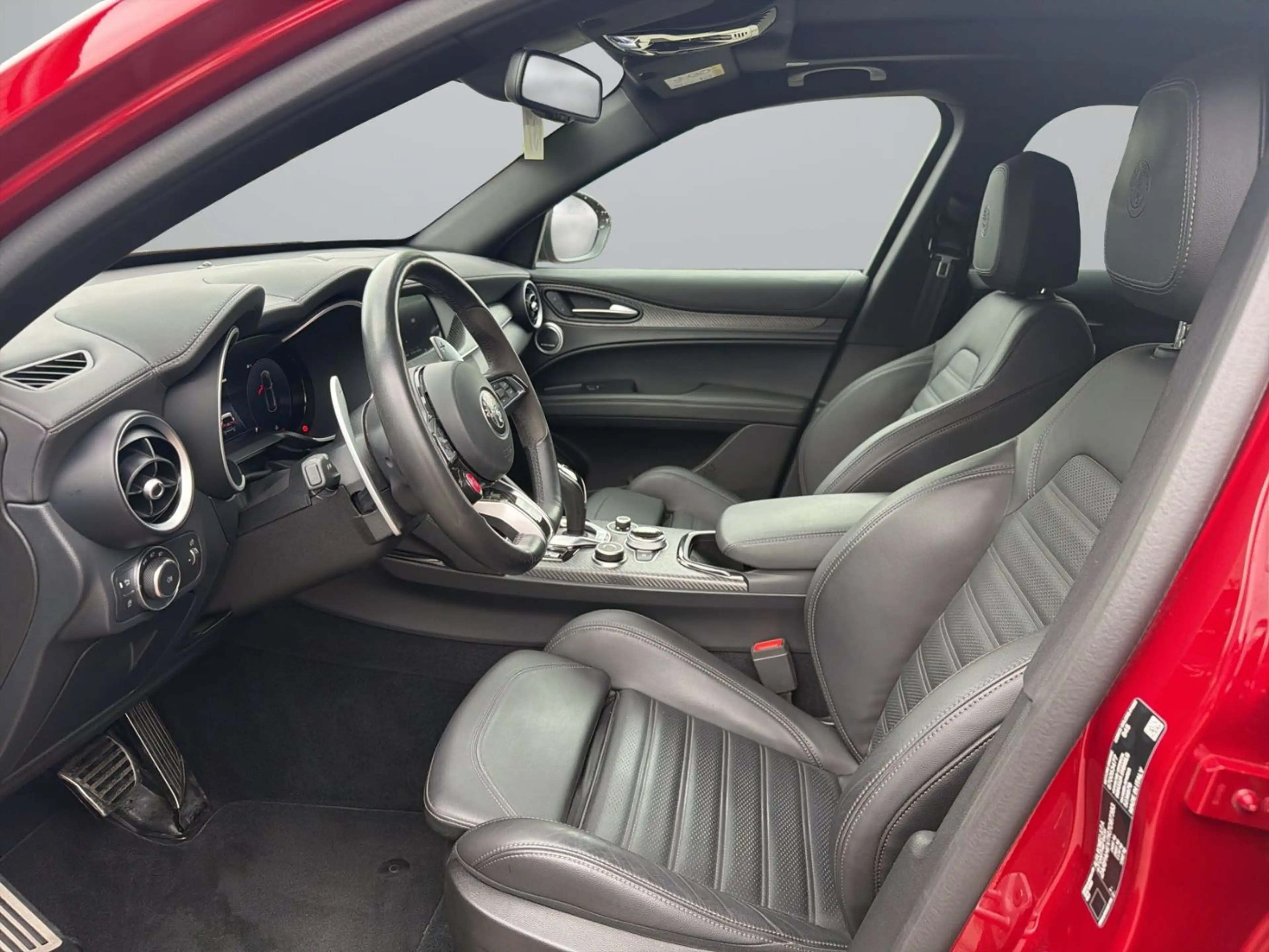 Alfa Romeo Stelvio 2.9 V6 Bi-Turbo QUADRIFOGLIO ACC+LED+SHZ — photo 12
