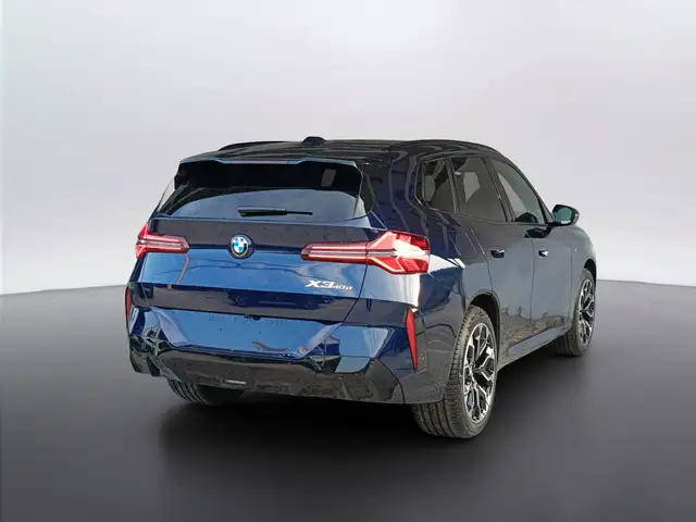 BMW X3 view 4
