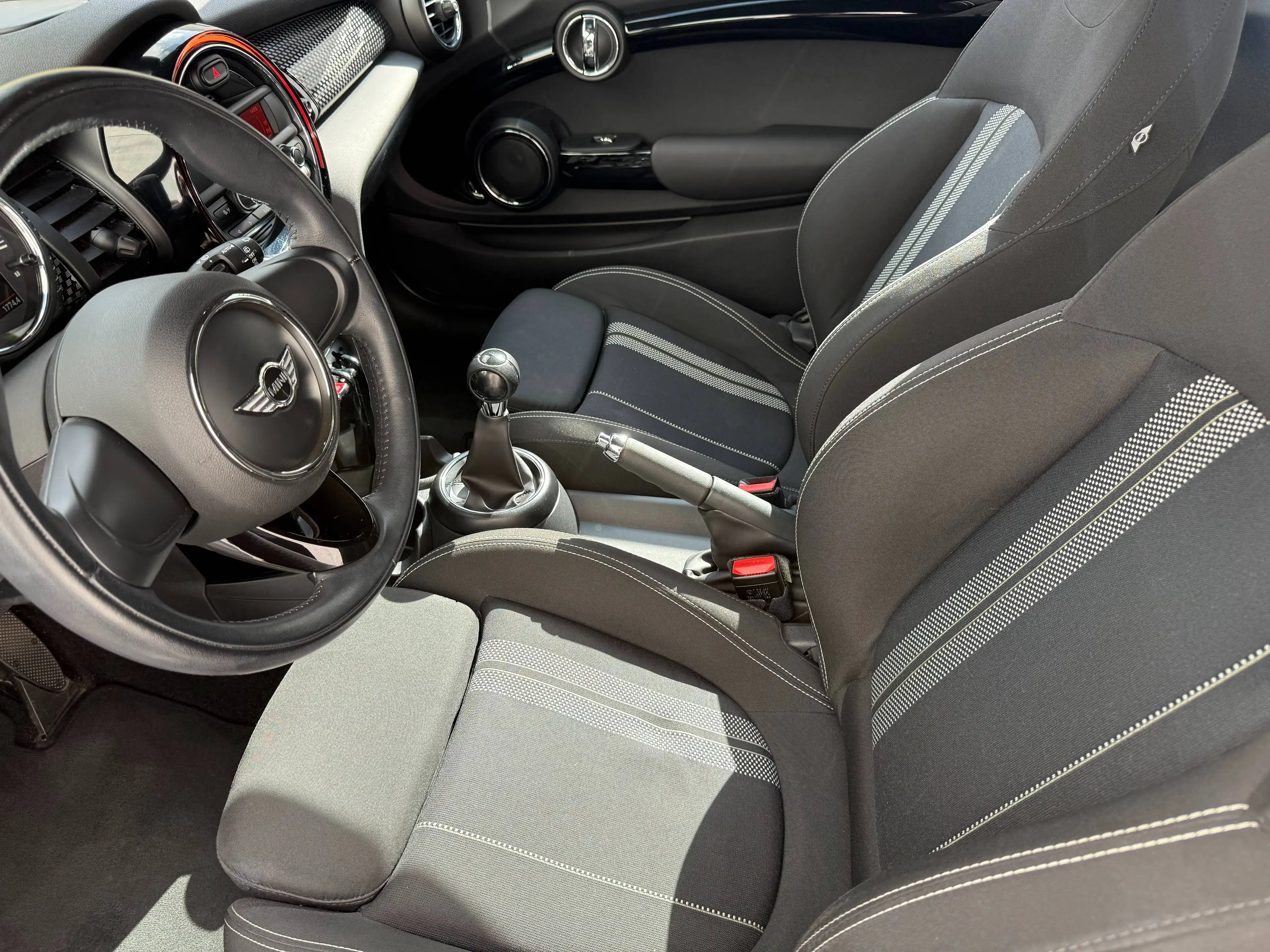 MINI Cooper S Mini 2.0 Cooper S — photo 6