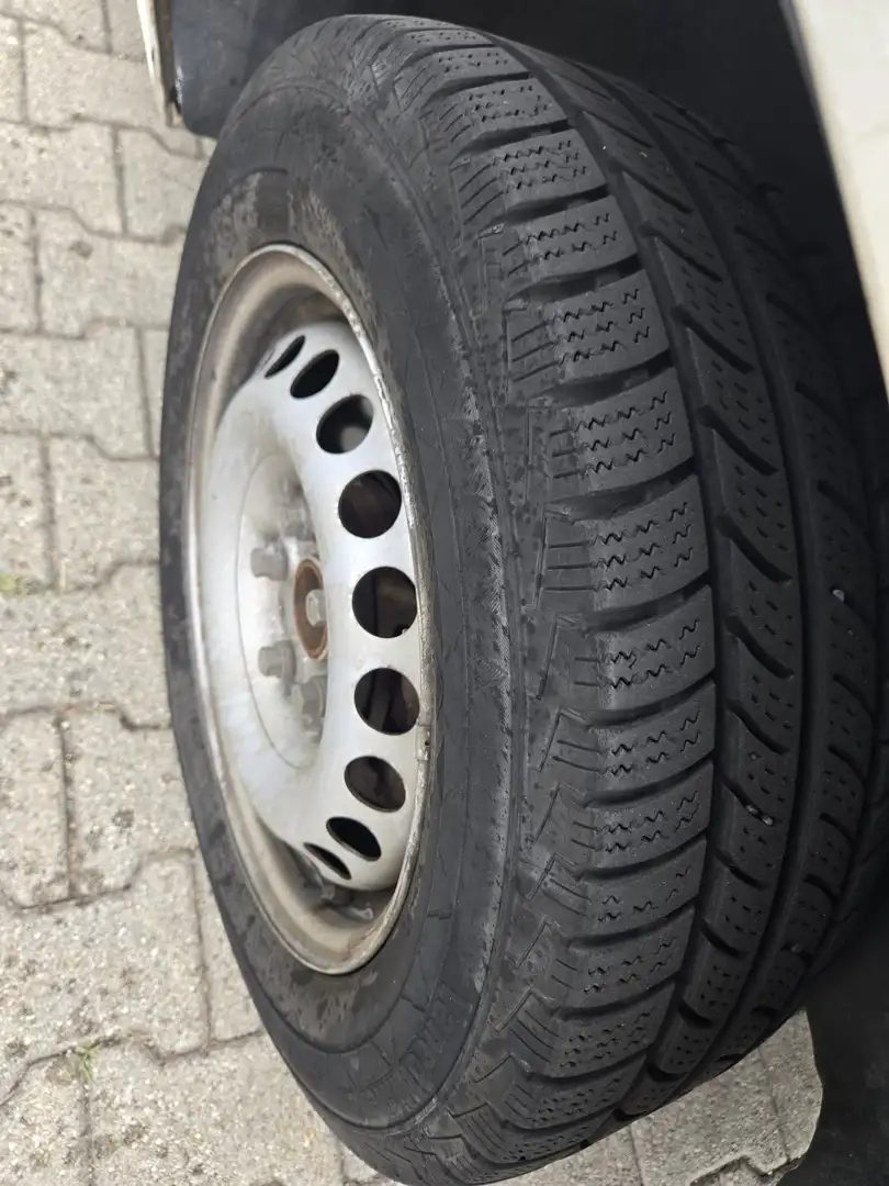 Volkswagen T5 Weiß - 2