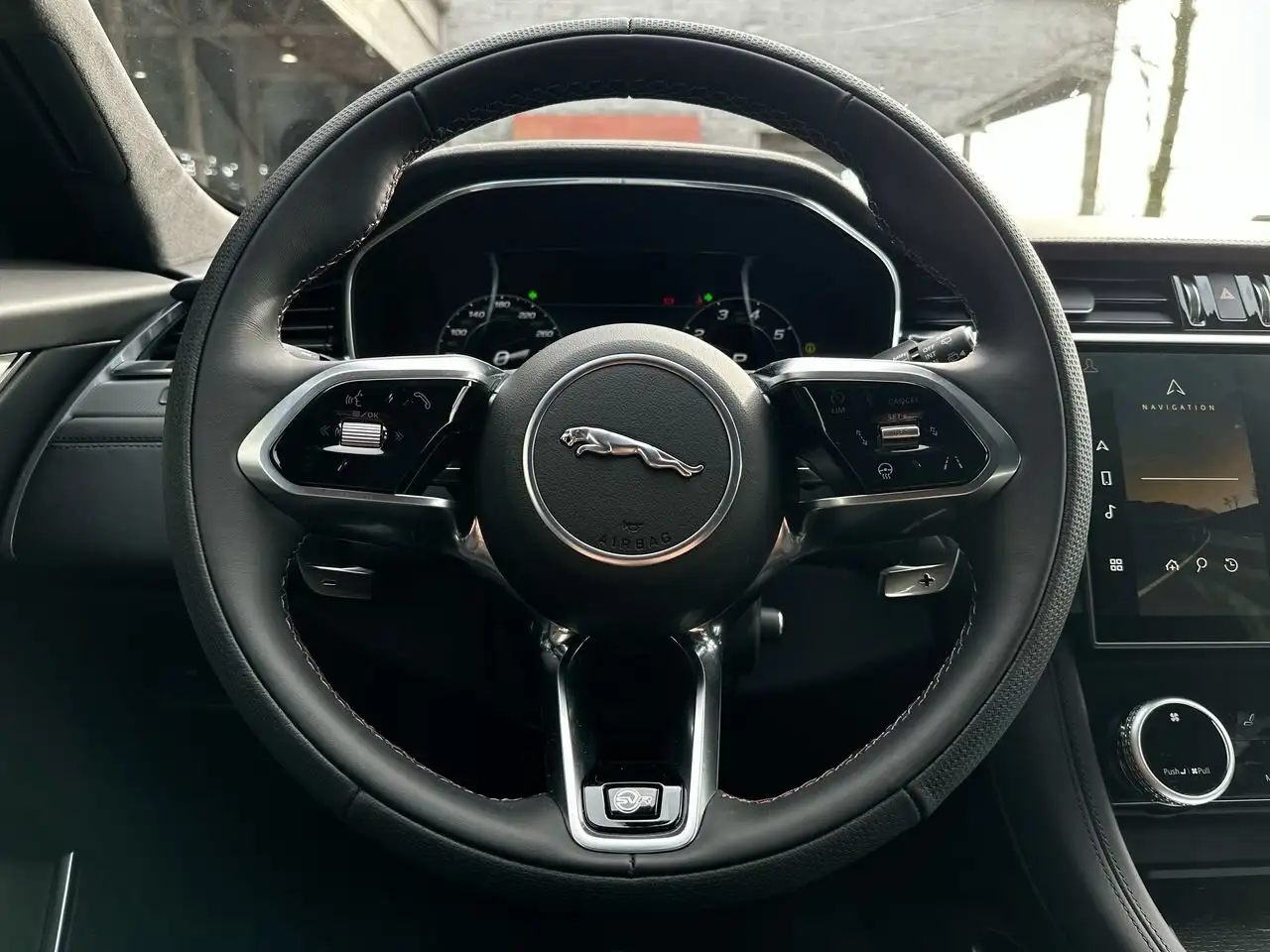 Jaguar F-Pace снимка Jaguar F-Pace