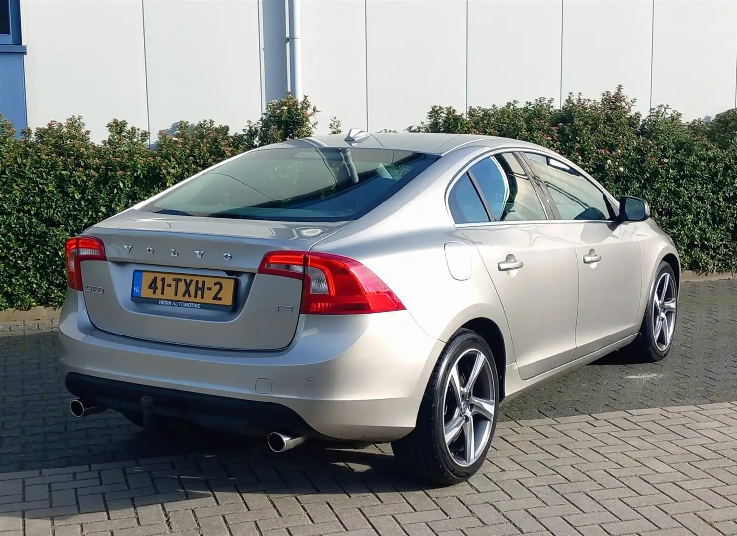 Volvo S60 T3 150PK Start/Stop Momentum Beige - 2