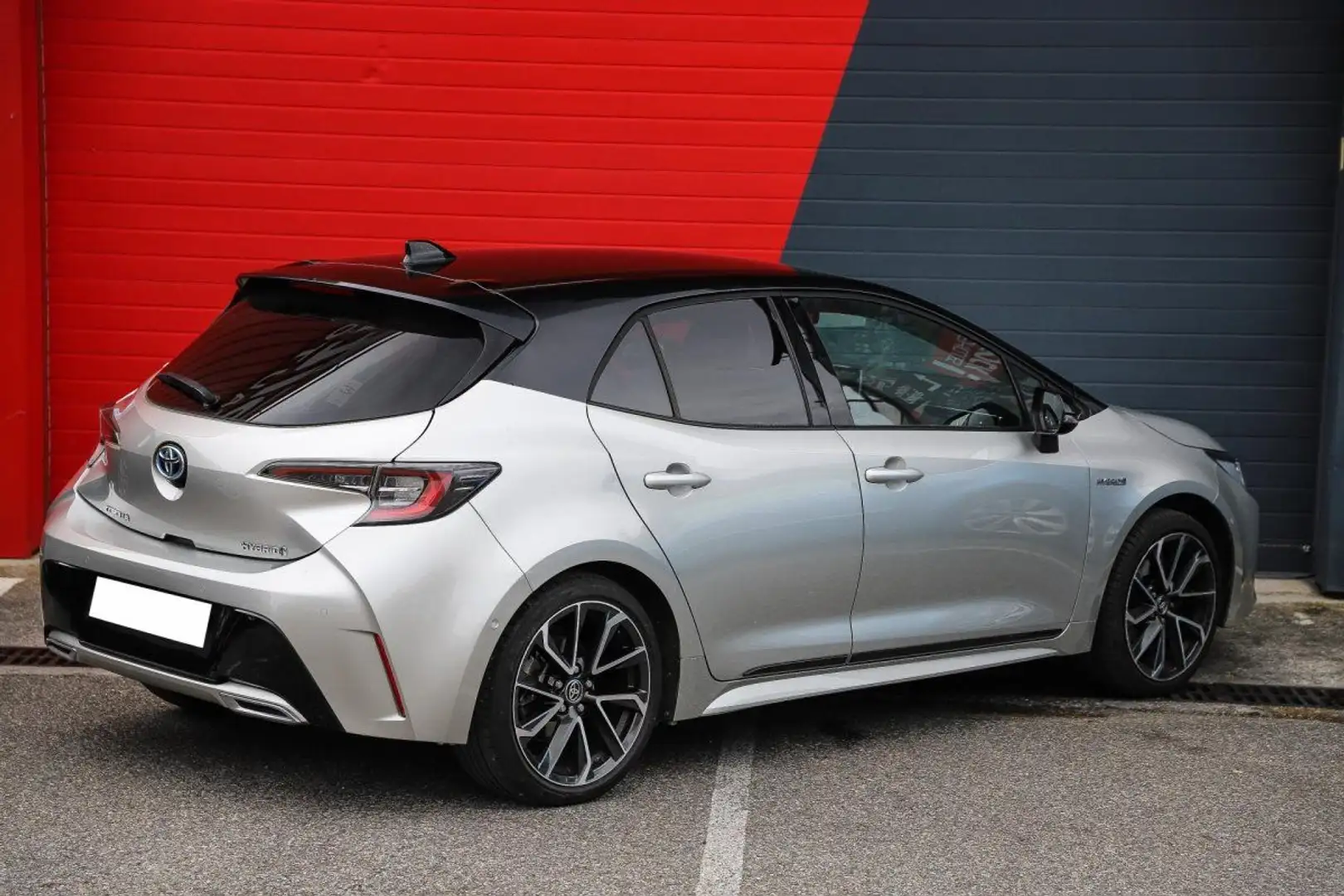 Toyota Corolla 2.0 Hybride 184 CVT Collection Gris - 2