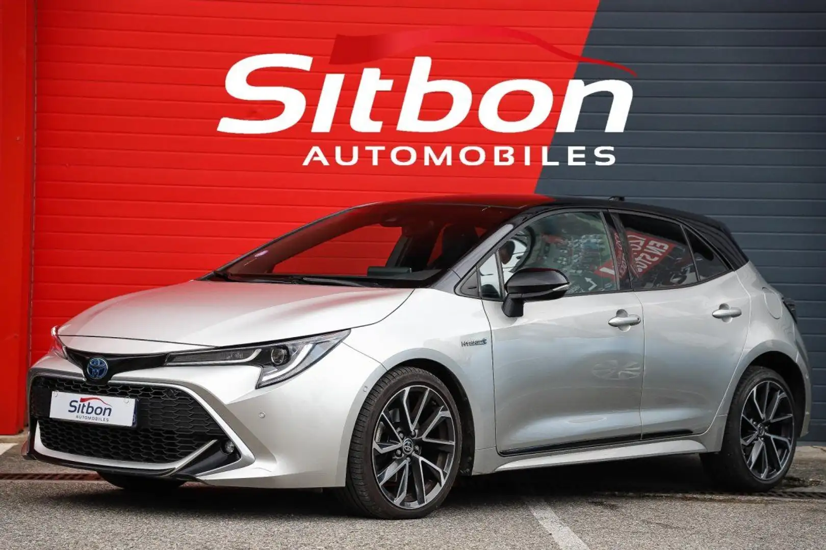 Toyota Corolla 2.0 Hybride 184 CVT Collection Gris - 1