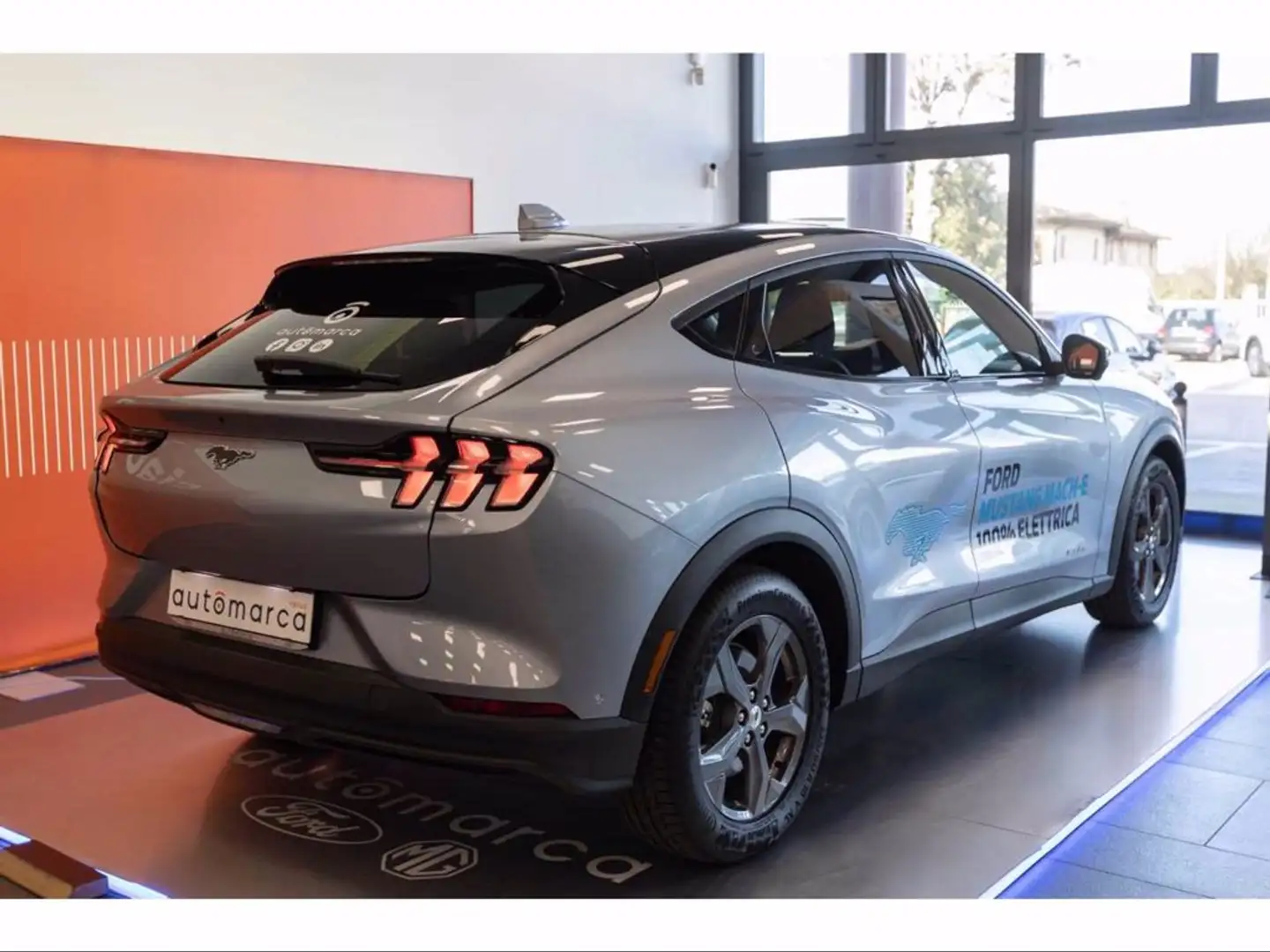 Ford Mustang Mach-E Elettrico Standard 269CV Grigio - 2