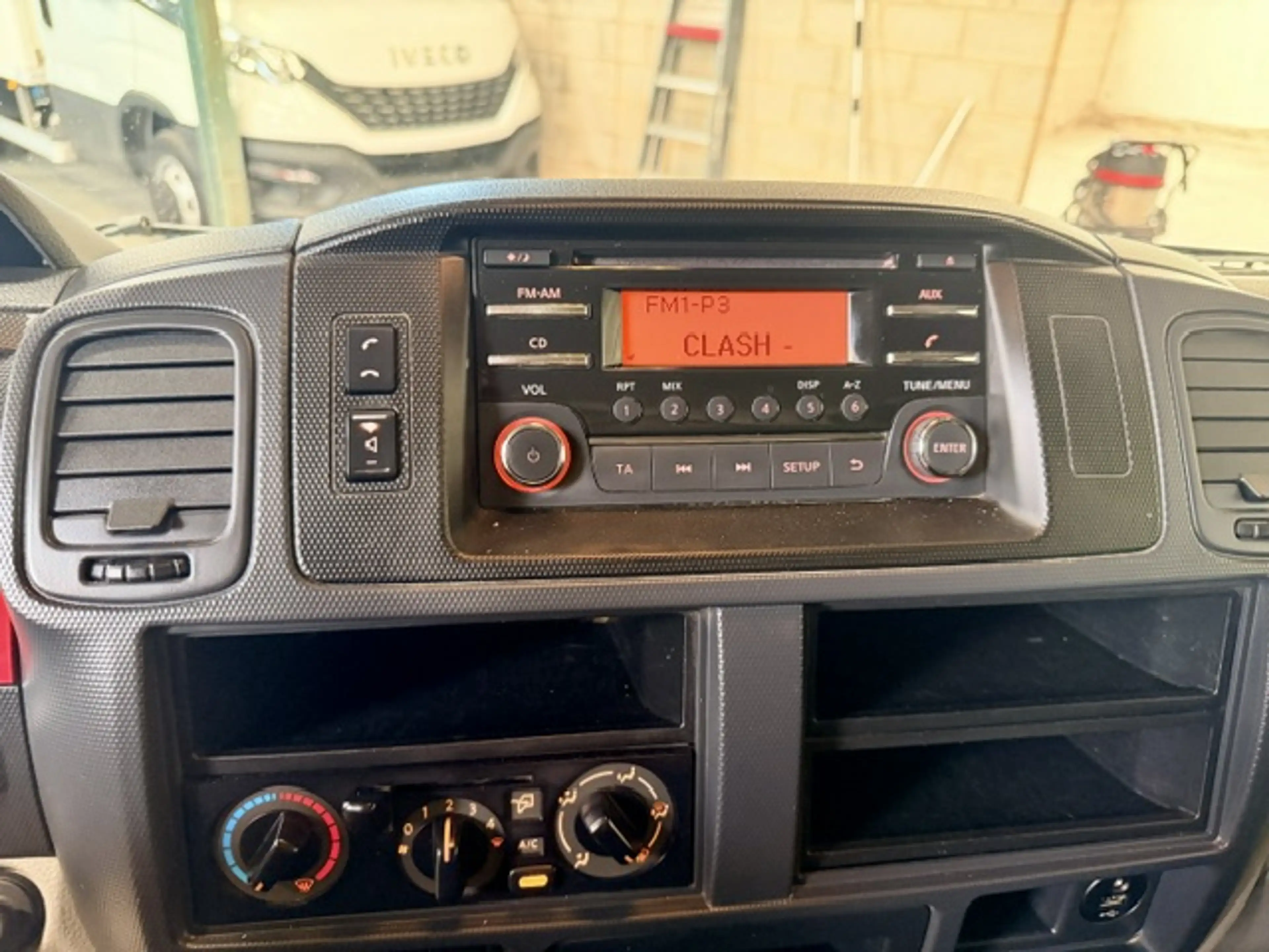 Nissan NT400 3.0 dCi CAISSE LAADBAK (EU6) CABSTAR NT400 1ER PROPRIETAIRE — photo 13