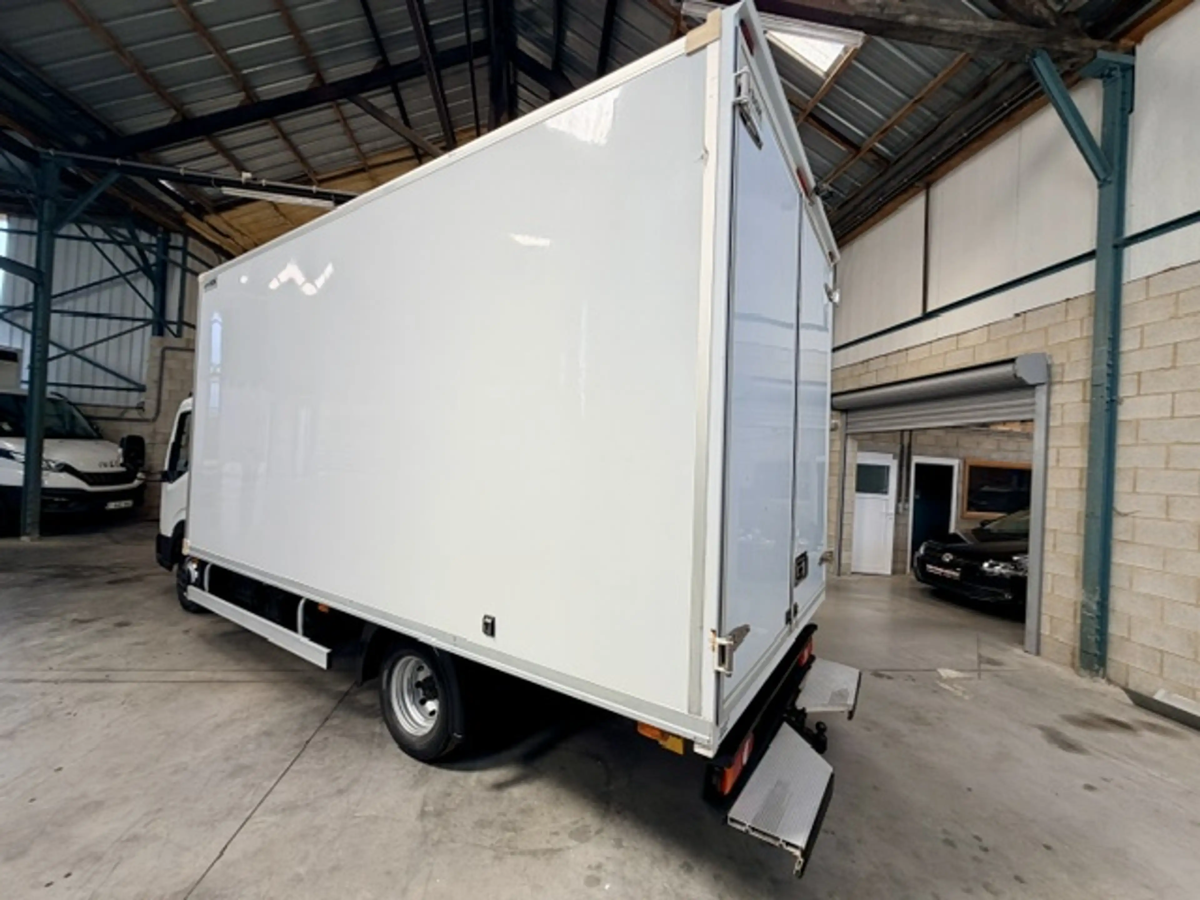 Nissan NT400 3.0 dCi CAISSE LAADBAK (EU6) CABSTAR NT400 1ER PROPRIETAIRE — photo 5