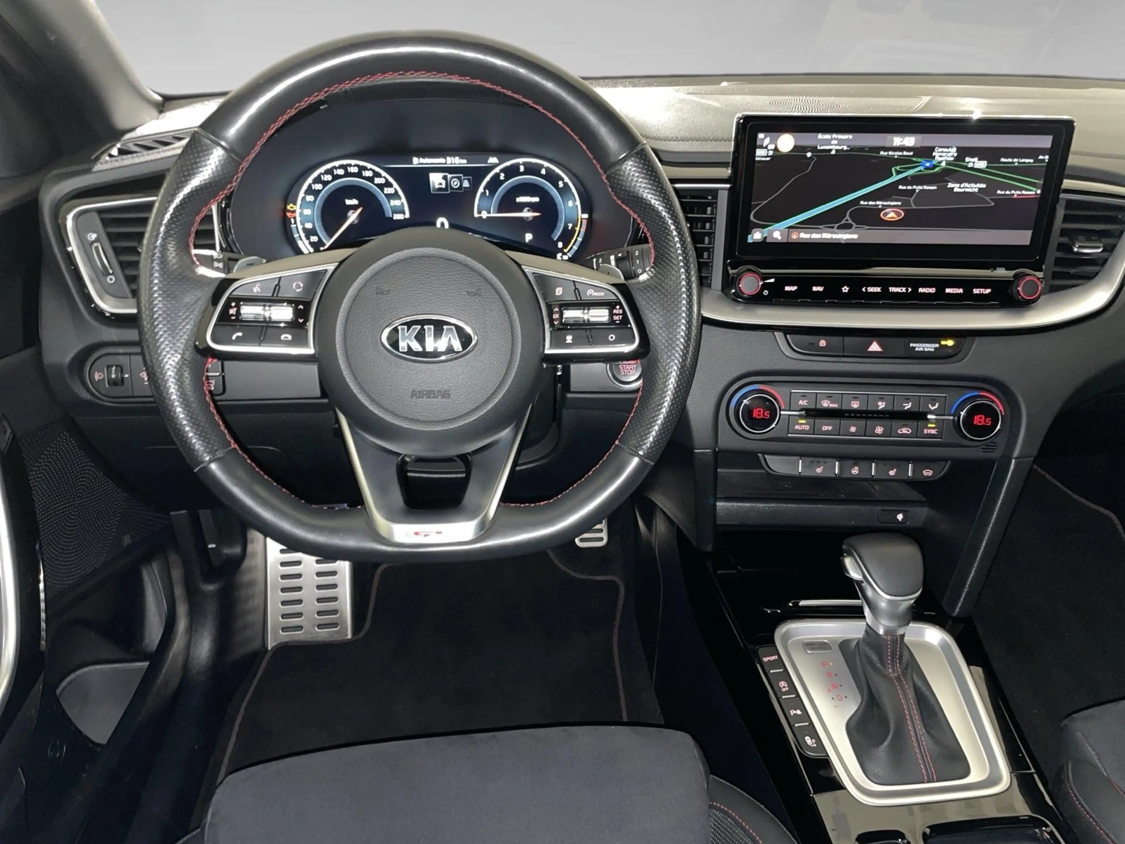 Kia ProCeed / pro_cee'd GT 1.6 T-GDI 204 DCT ISG — photo 6