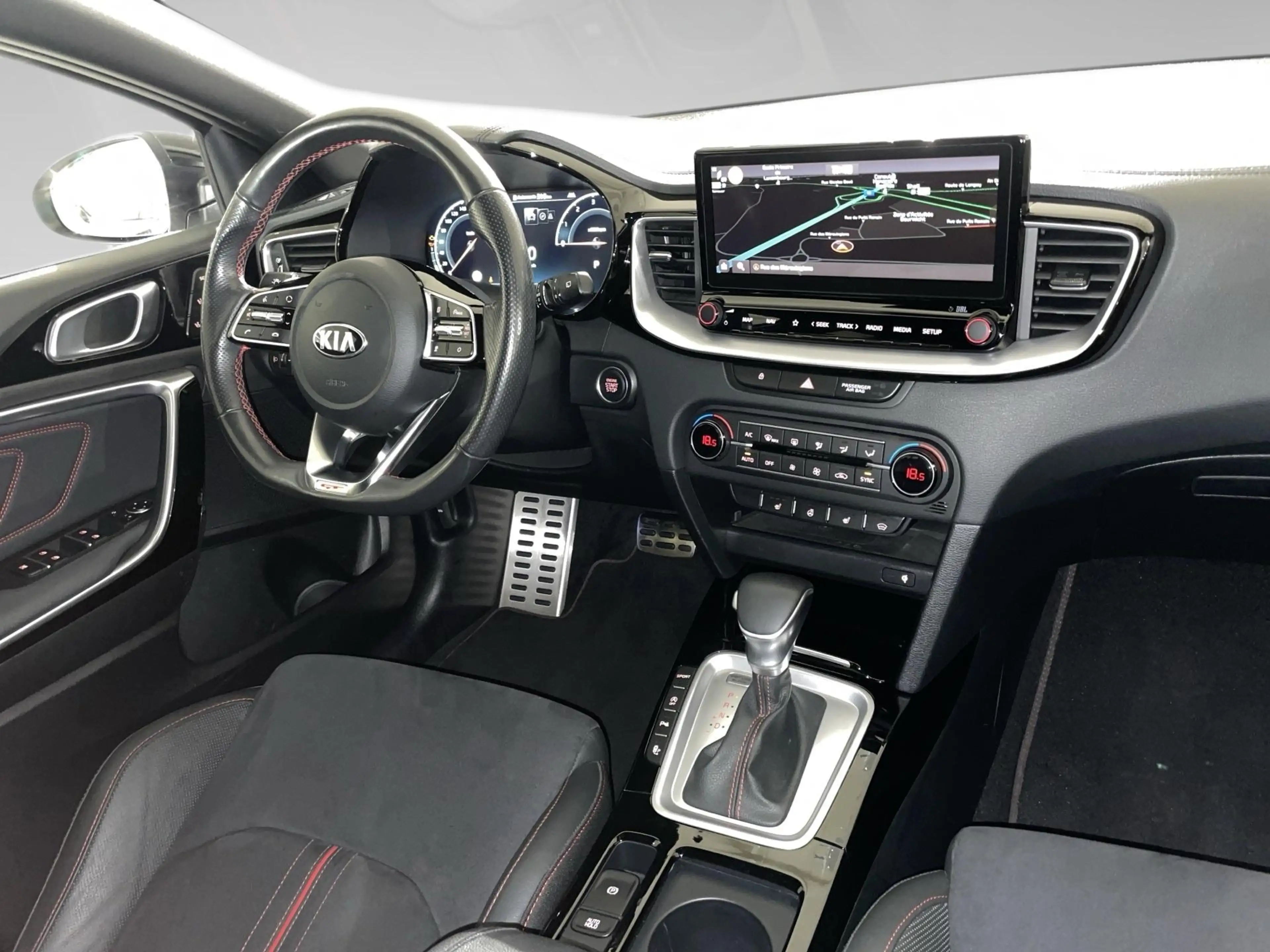 Kia ProCeed / pro_cee'd GT 1.6 T-GDI 204 DCT ISG — photo 7