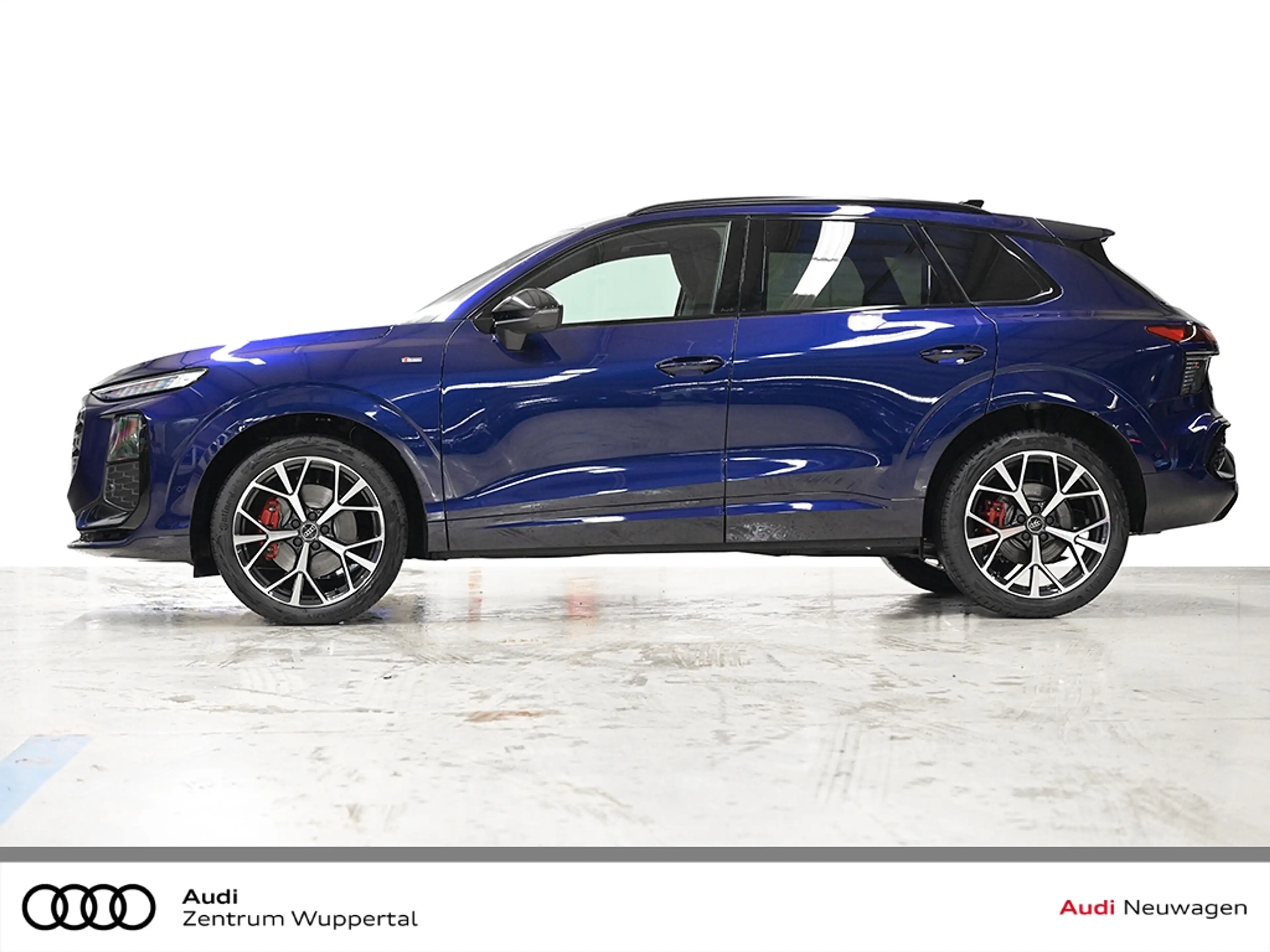 Audi Q3 SUV S tronic TFSI quattro 195 kW — photo 4