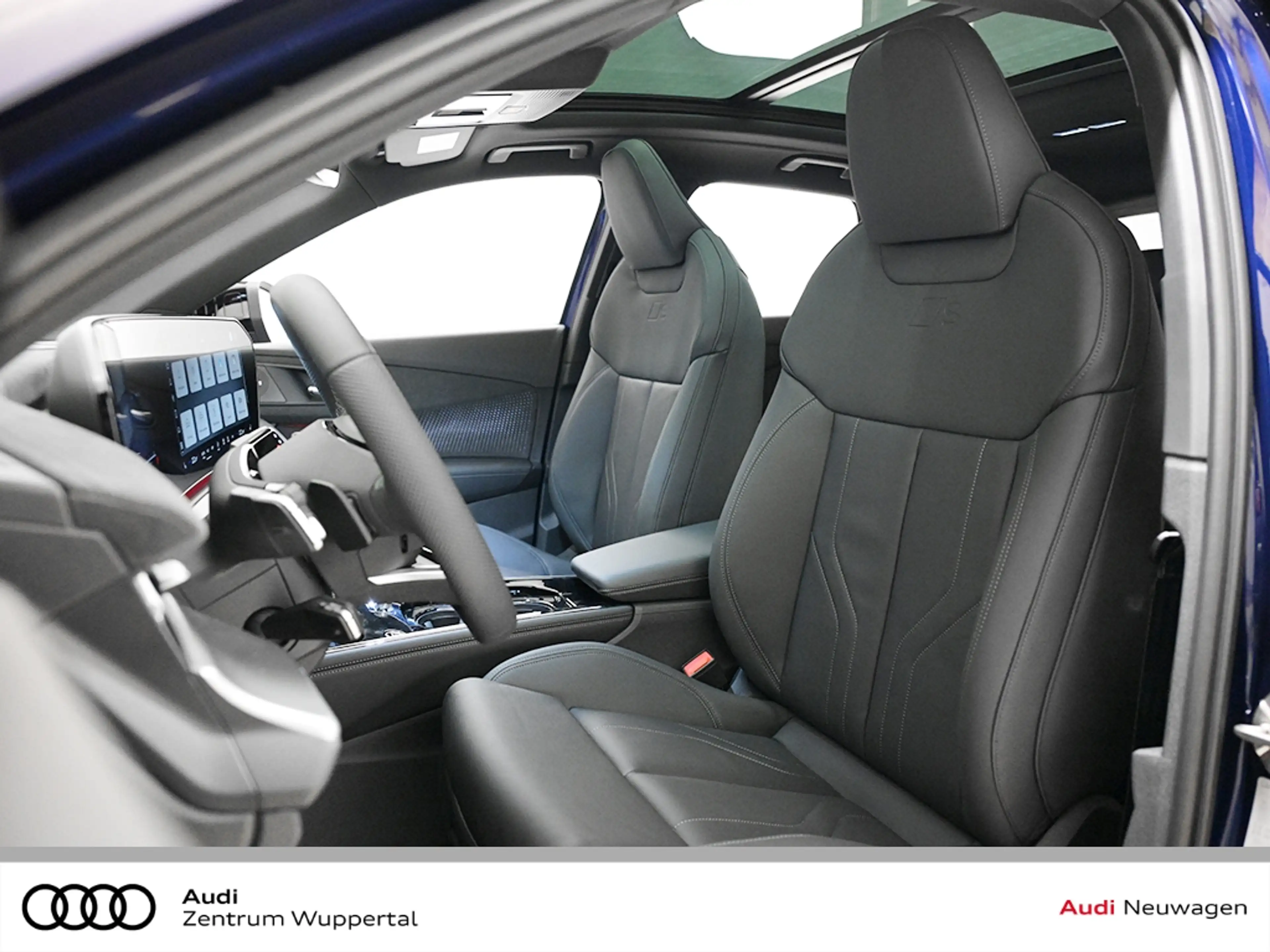 Audi Q3 SUV S tronic TFSI quattro 195 kW — photo 11
