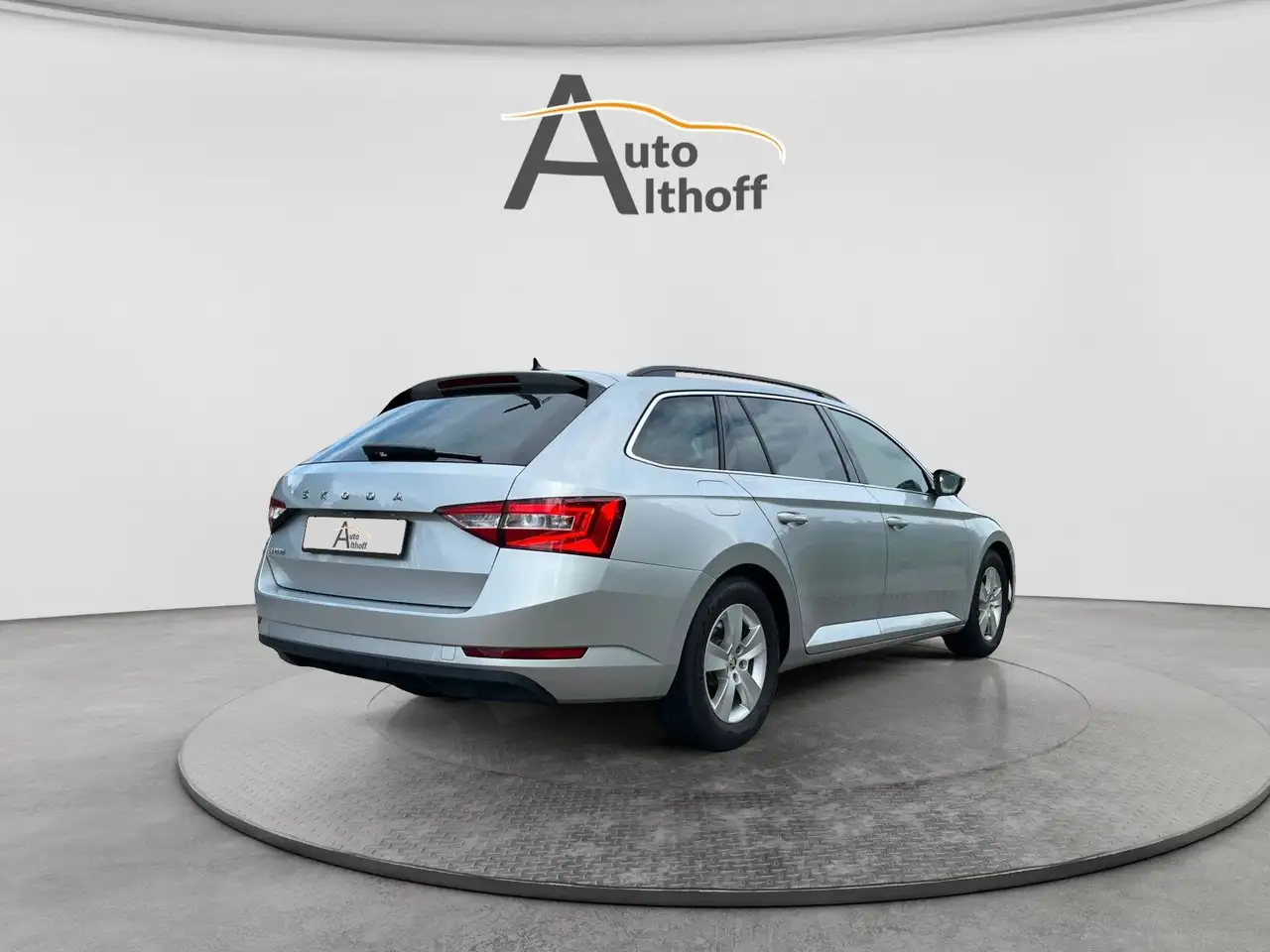Skoda Superb 2.0TDI Ambition DSG LED SHZ ACC ASSIST, миниатюра 6