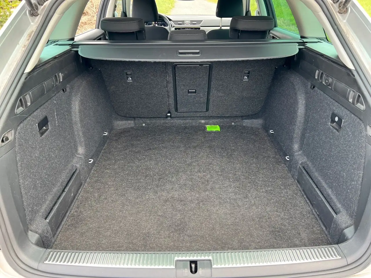 Skoda Superb 2.0TDI Ambition DSG LED SHZ ACC ASSIST, миниатюра 16