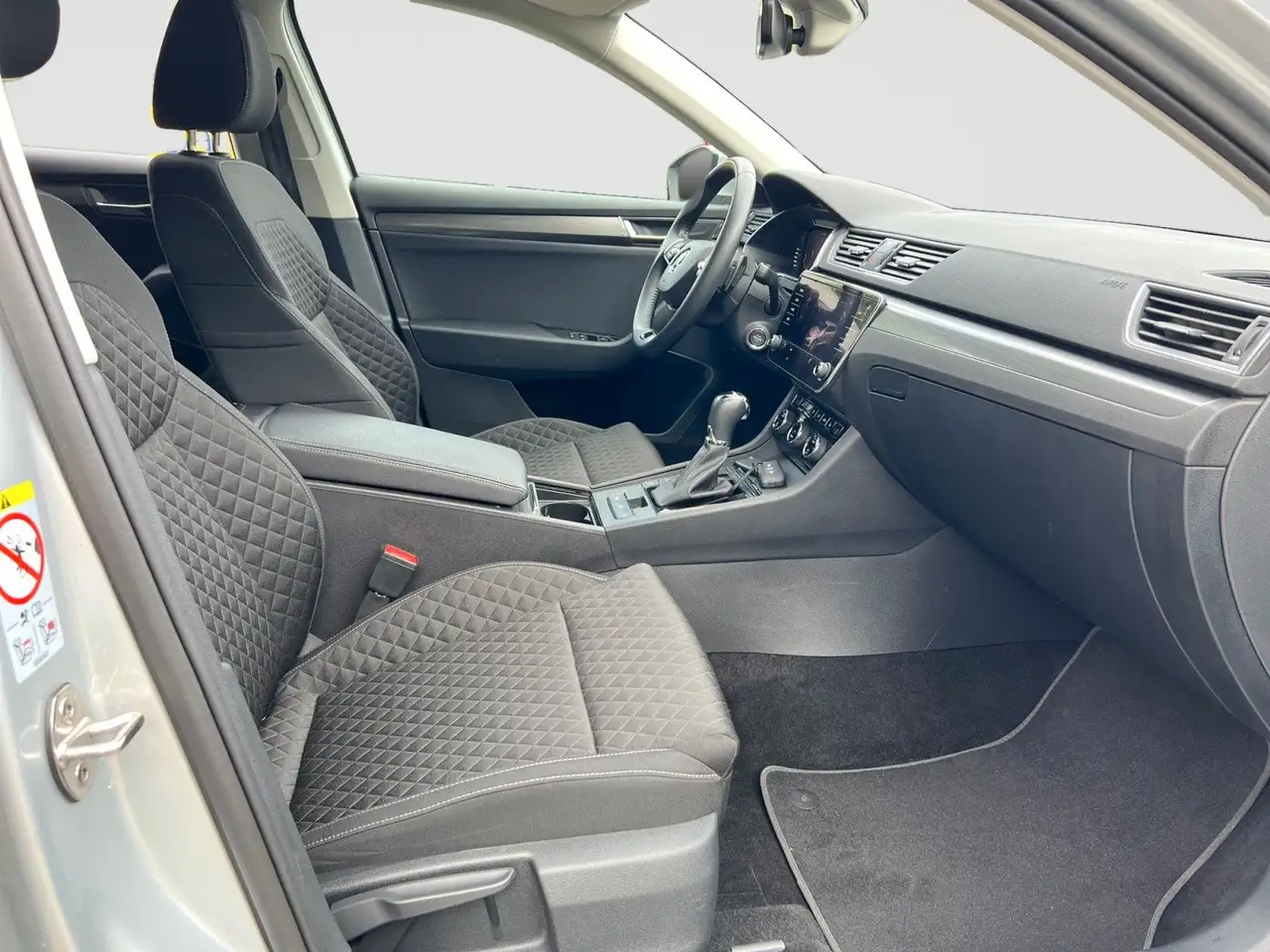 Skoda Superb 2.0TDI Ambition DSG LED SHZ ACC ASSIST, миниатюра 11