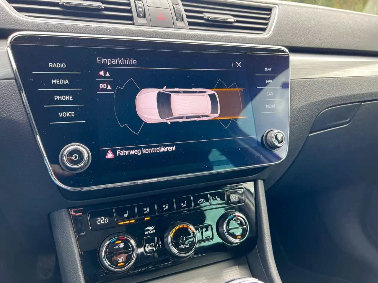 Skoda Superb 2.0TDI Ambition DSG LED SHZ ACC ASSIST, миниатюра 18