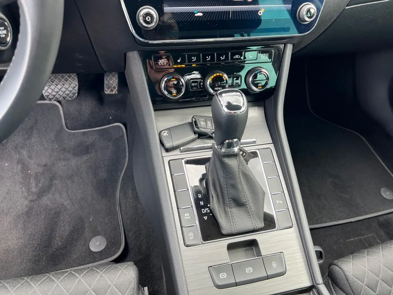 Skoda Superb 2.0TDI Ambition DSG LED SHZ ACC ASSIST, миниатюра 23
